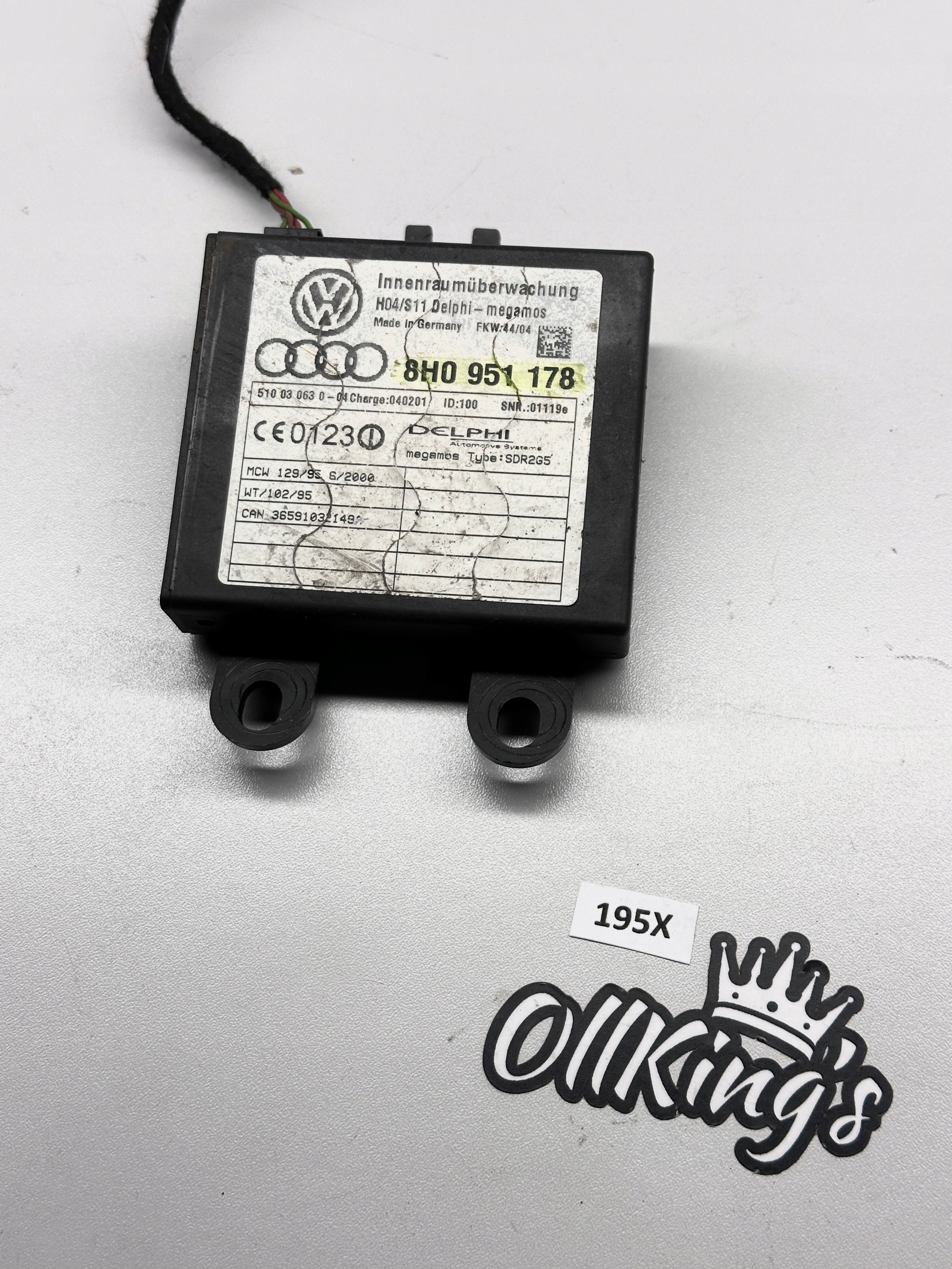 AUDI A4 S4 B6 CABRIO sensor ruchu module alarmu 8H0951178