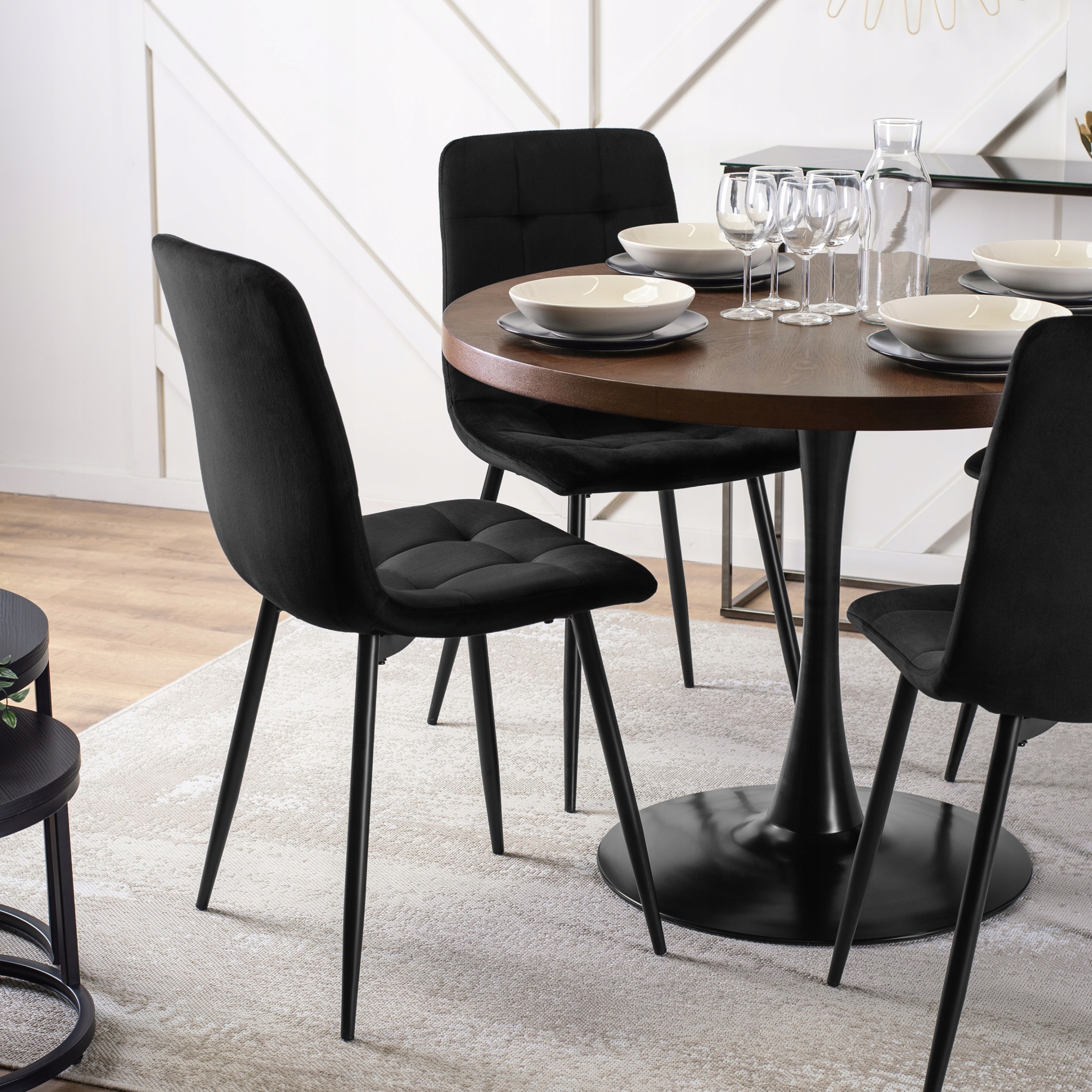 Krzesło Tapicerowane Pikowane Welurowe Kuchenne Do Jadalni Czarne PERU Marka MEBEL ELITE