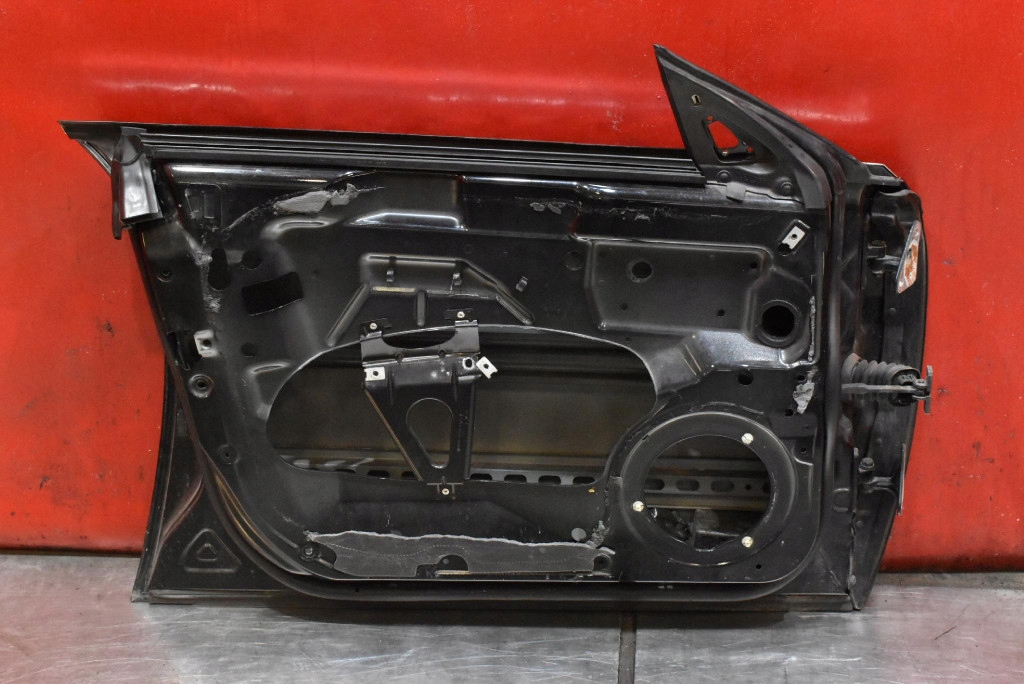 door left front front black, MERCEDES CLS C219 sedan 04-08