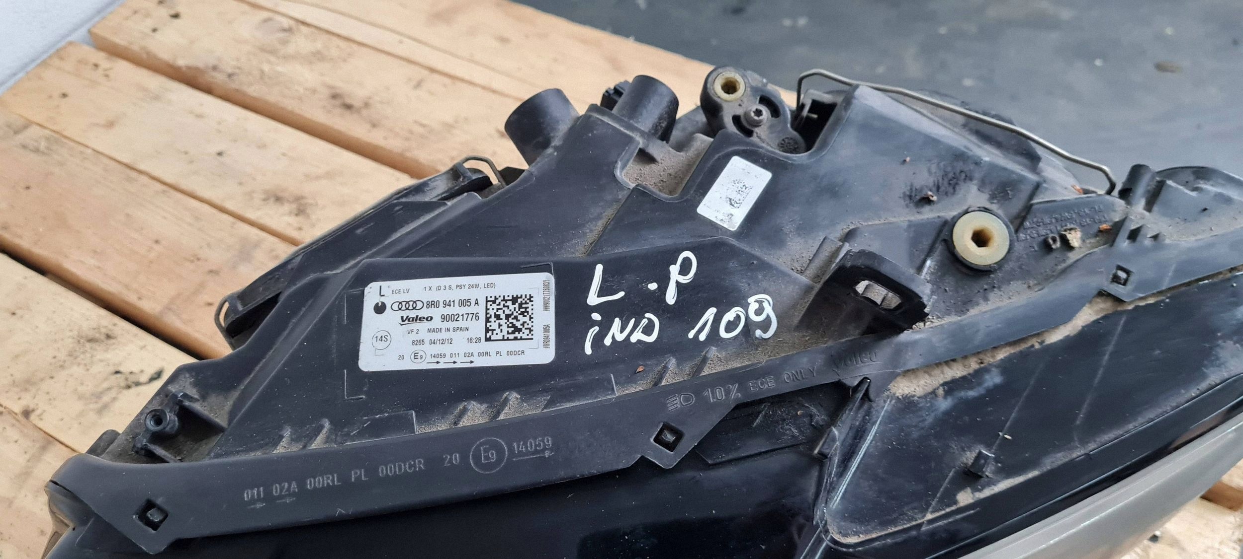 Q5 8R SQ5 LIFT light left left front front ANGLIK 8R0941005A