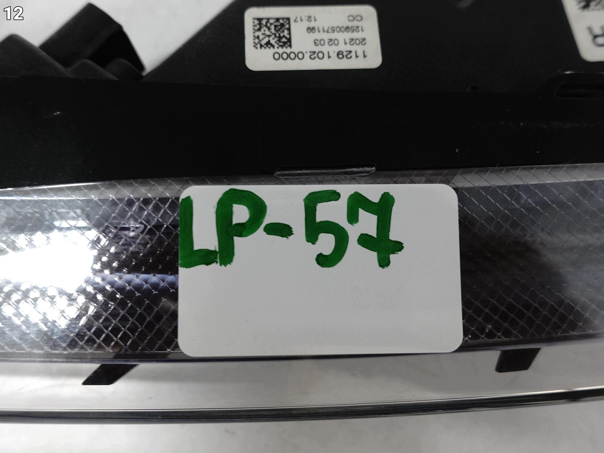 PORSCHE MACAN and 95B LIFT 19- light LED DRL indicator W bumper right