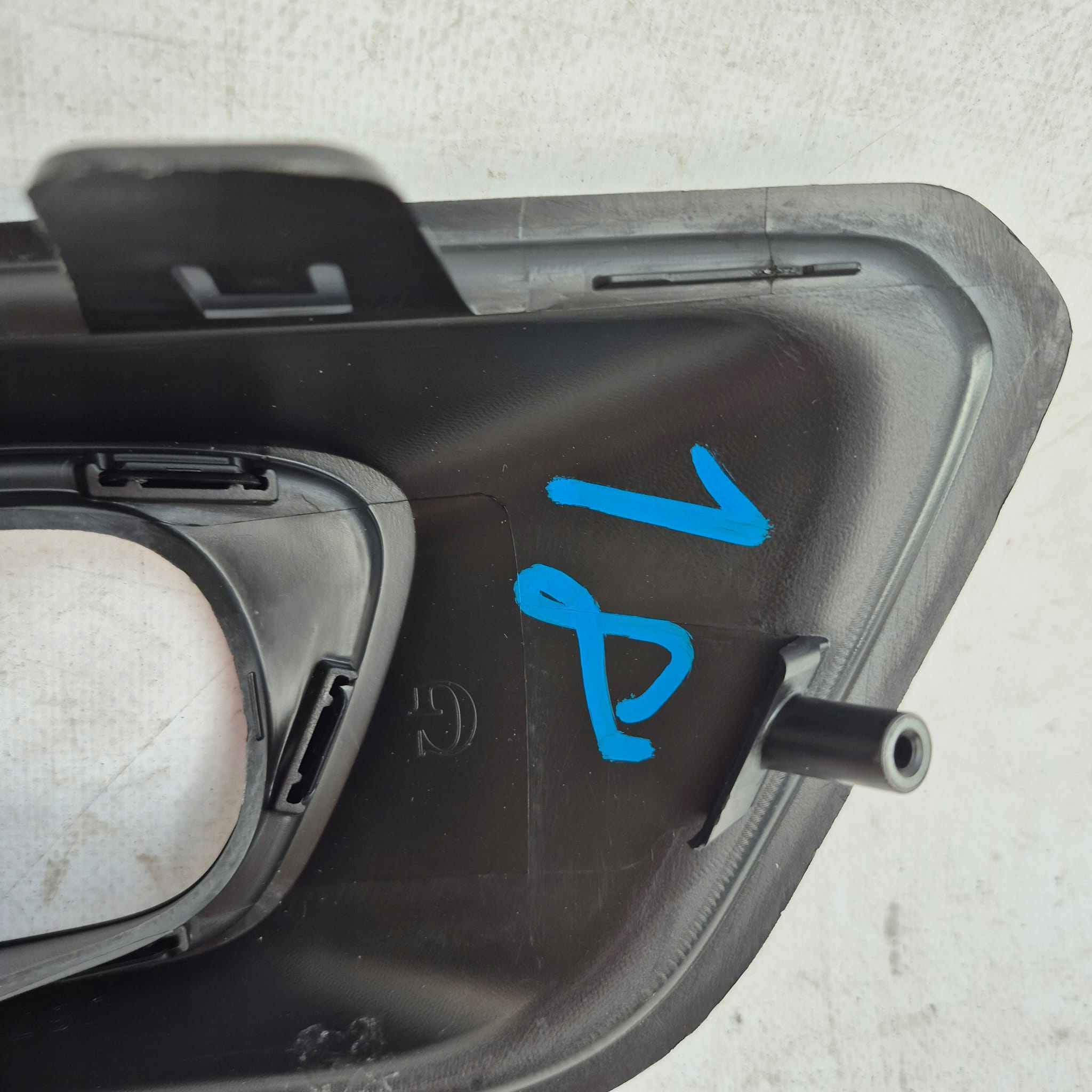 RENAULT CAPTUR LIFT 17- grid of a bumper left front 261A35462R