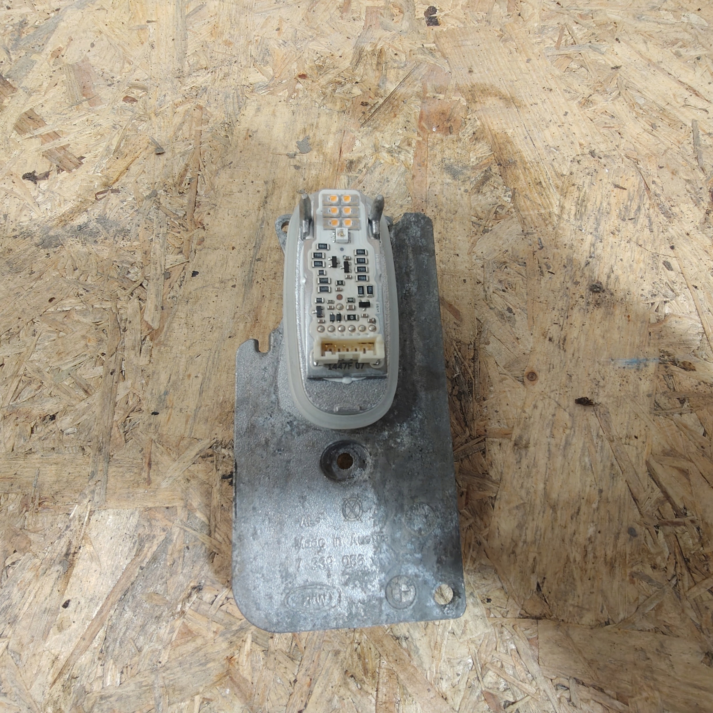 control unit lights front BMW 7 F01 LCI 7339055
