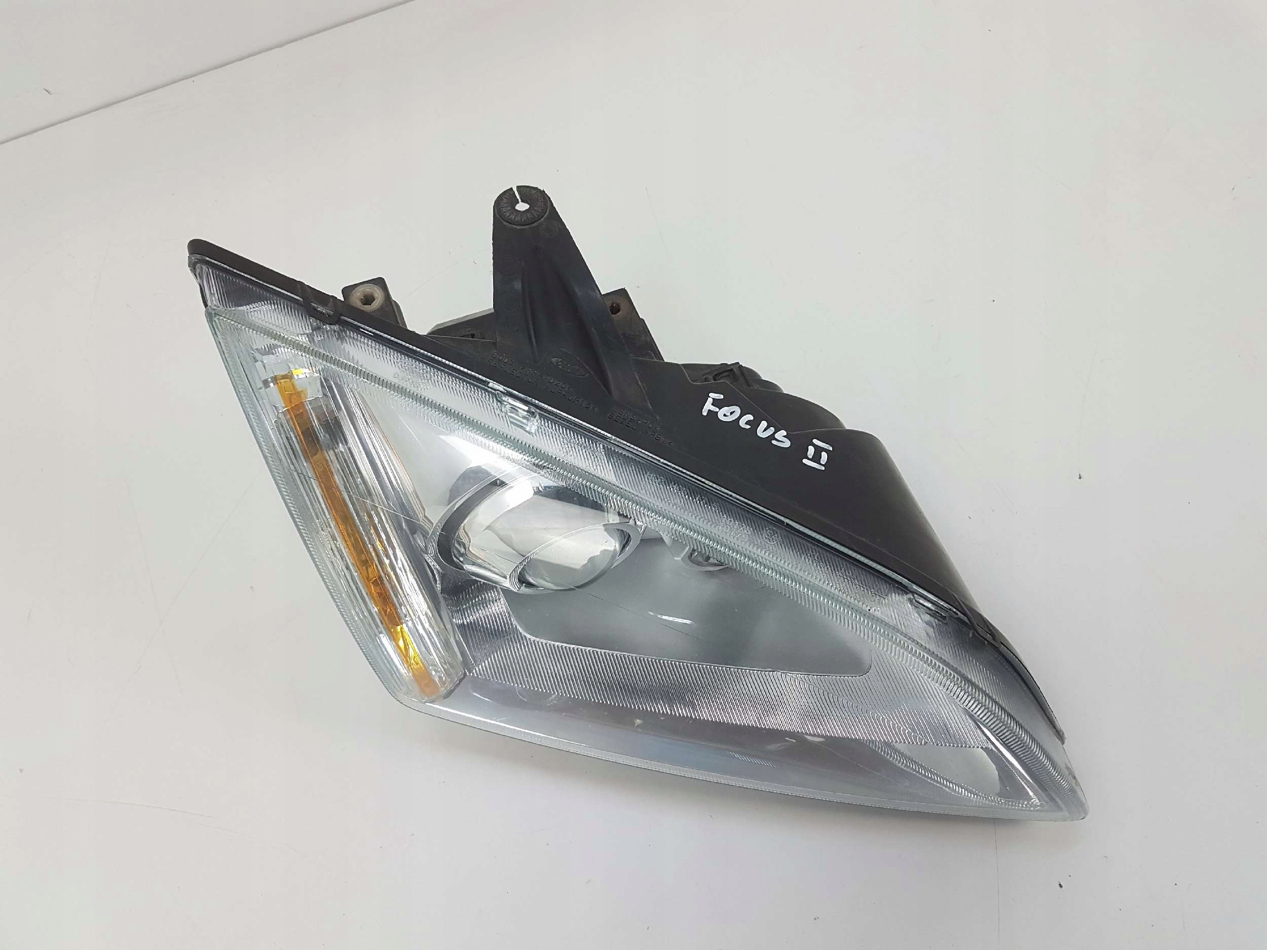 FORD FUCUS MK2 MK II light right front XENON