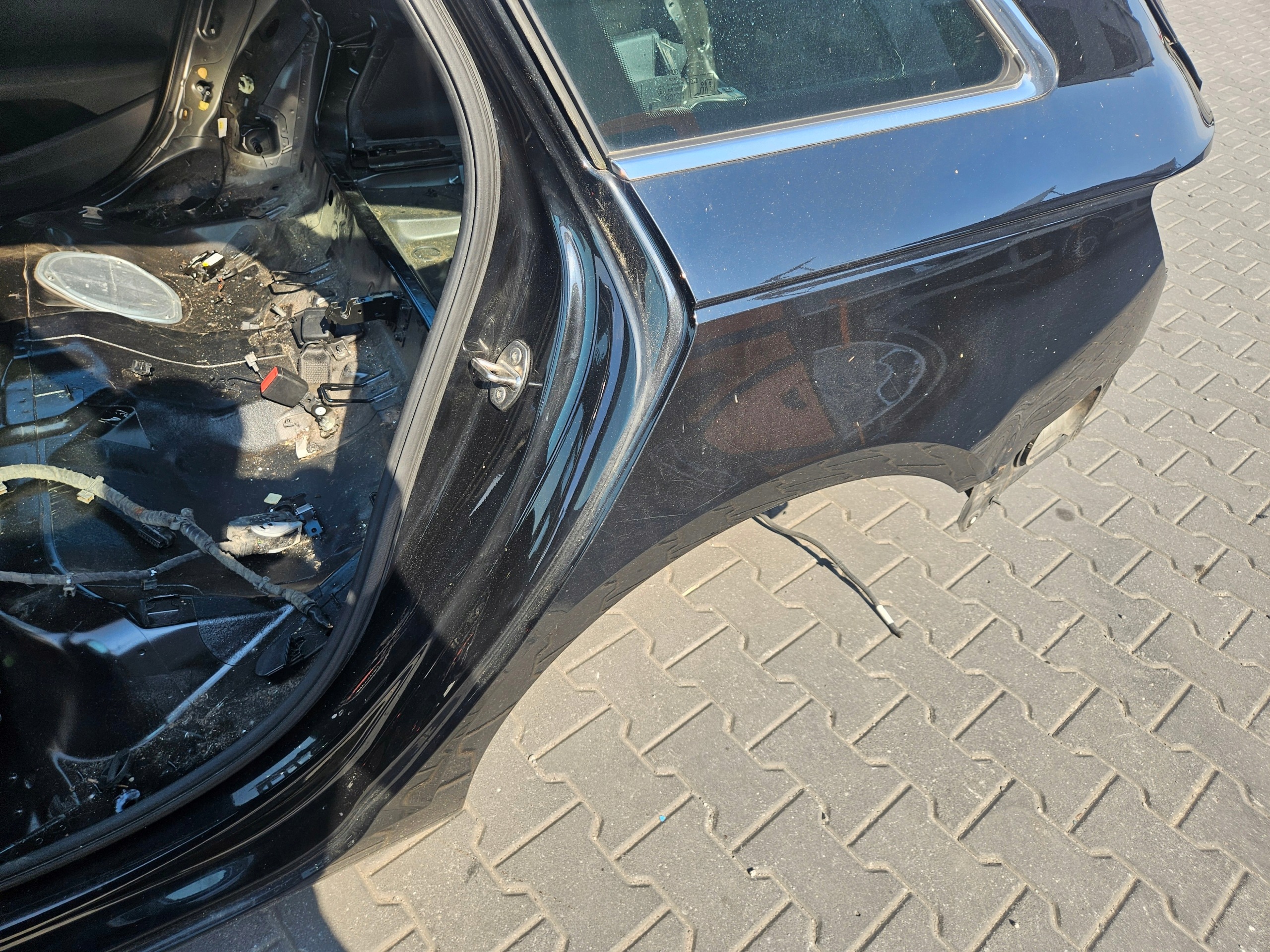 AUDI A4 B9 KOMBI LONGHERONE parafango sinistra posteriore LY9T