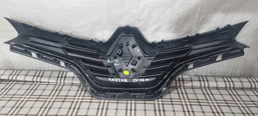 решетка радиатора renault CAPTUR