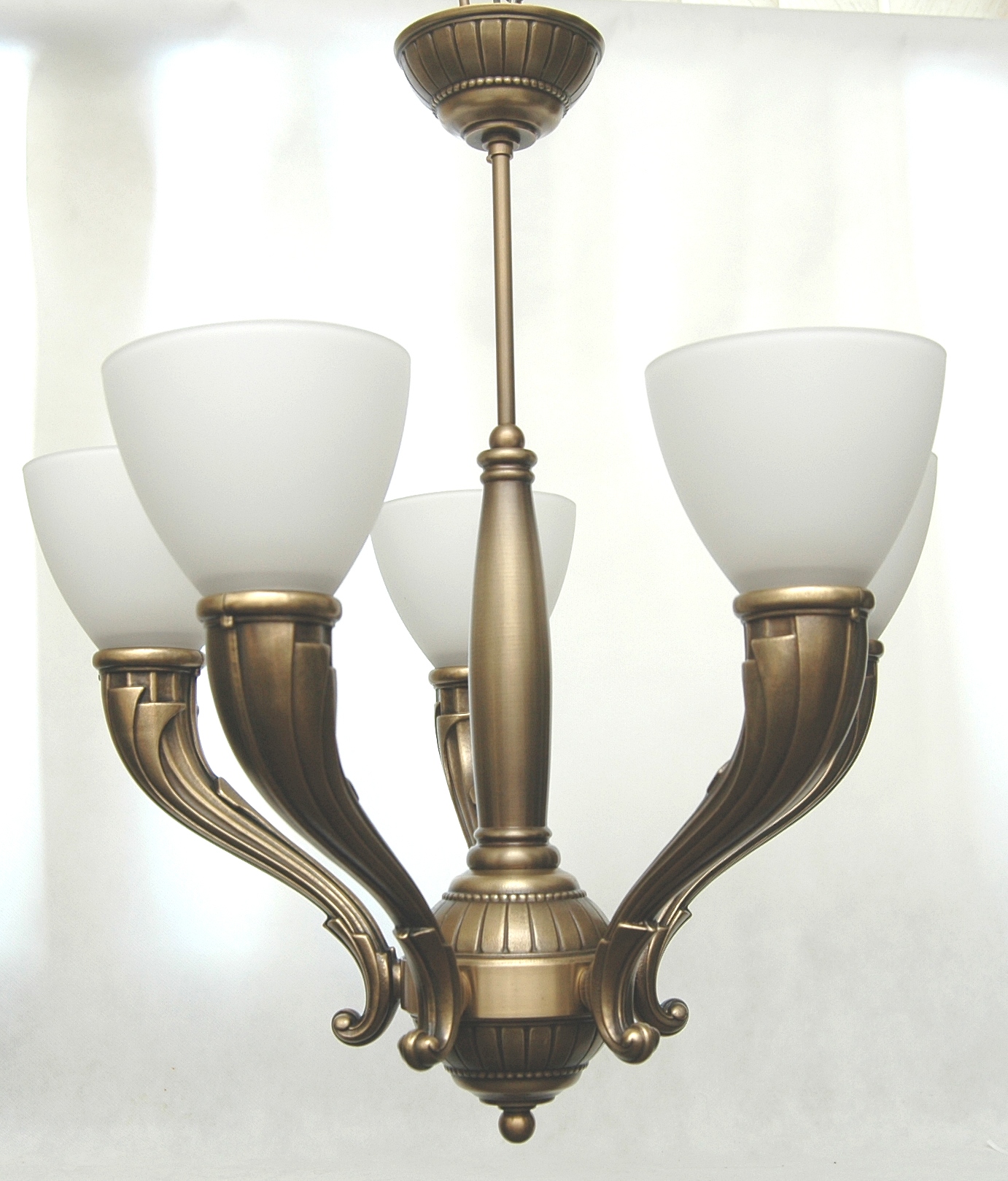 Mosadzný luster, závesná mosadzná lampa