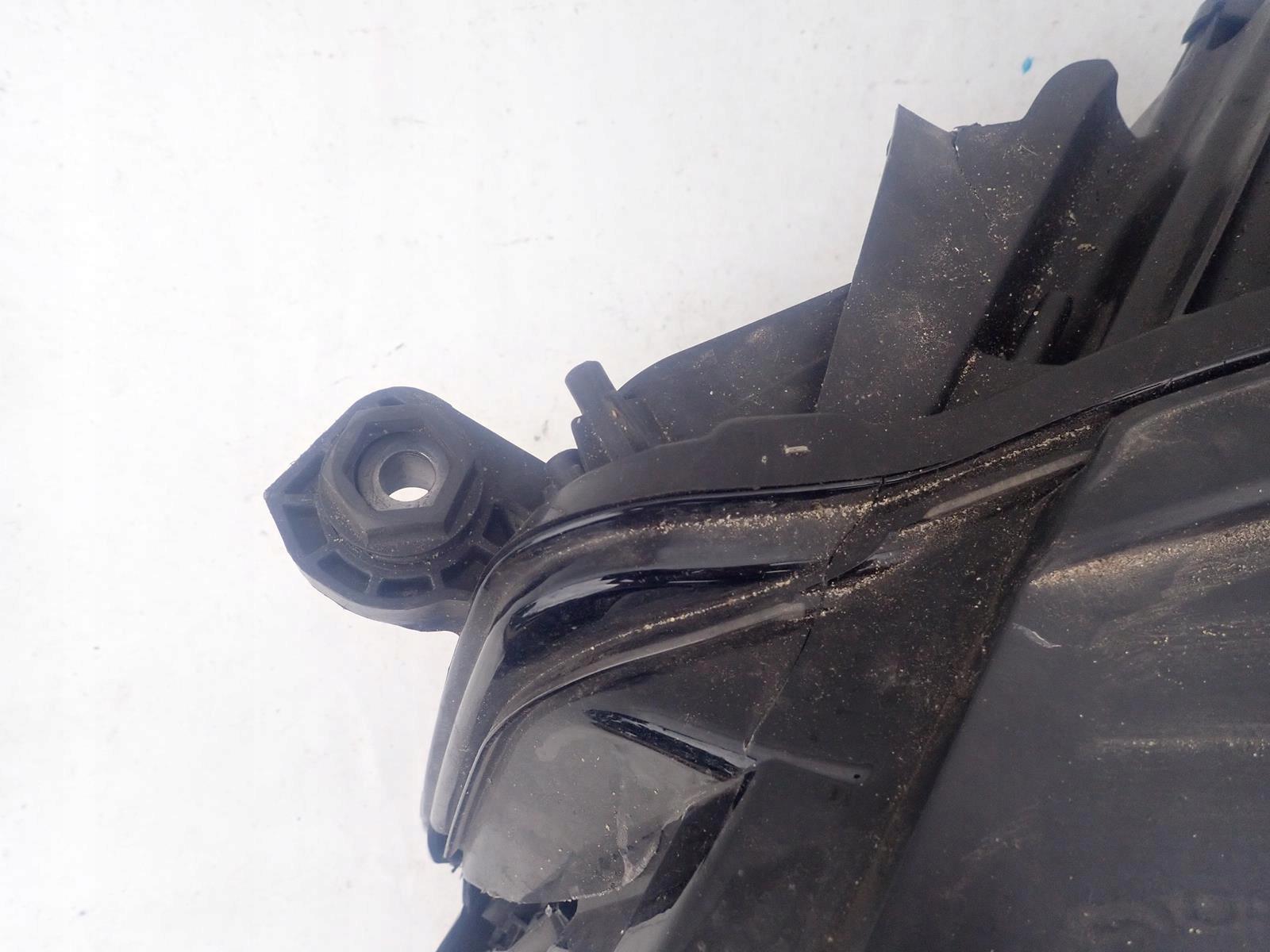 VW TOUAREG III 3 18-> light front front left