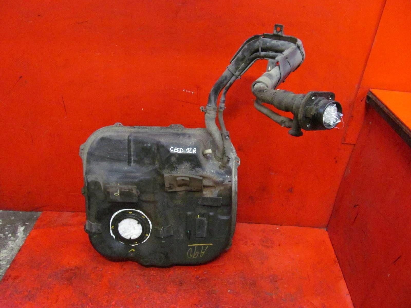 KIA CEED 2 II JD CEED 12- 1.6 CRDI D4FB tank kraftstofftank DIESEL
