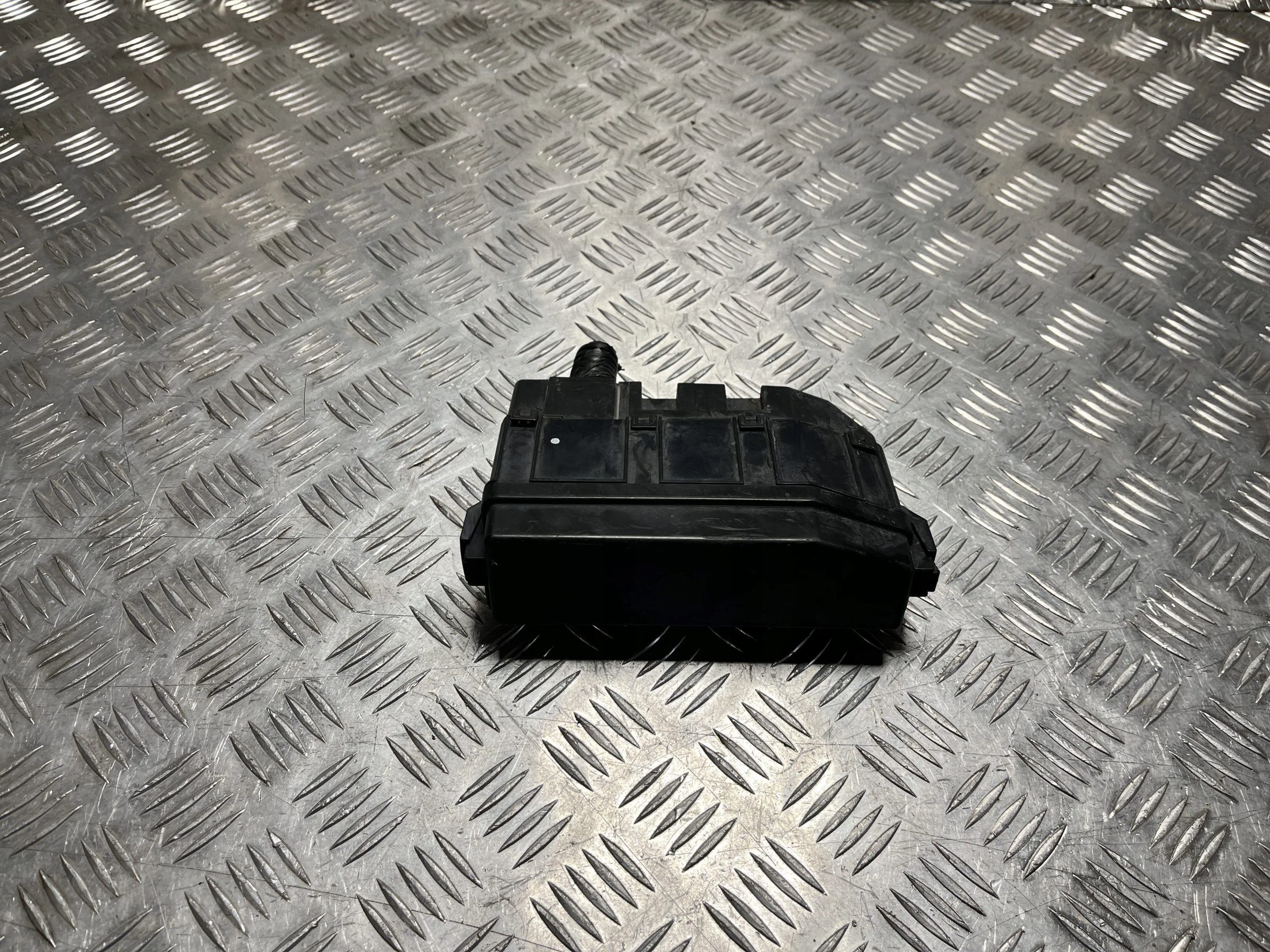 корпус блока предохранителей renault KOLEOS II 16-