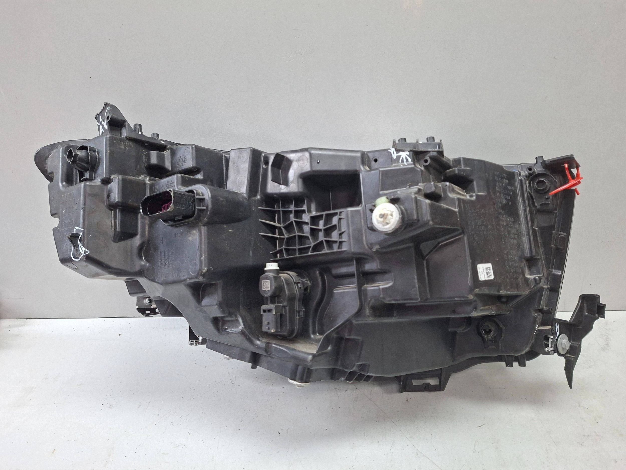 light front left FULL LED 260606399R RENAULT AUSTRAL 2023