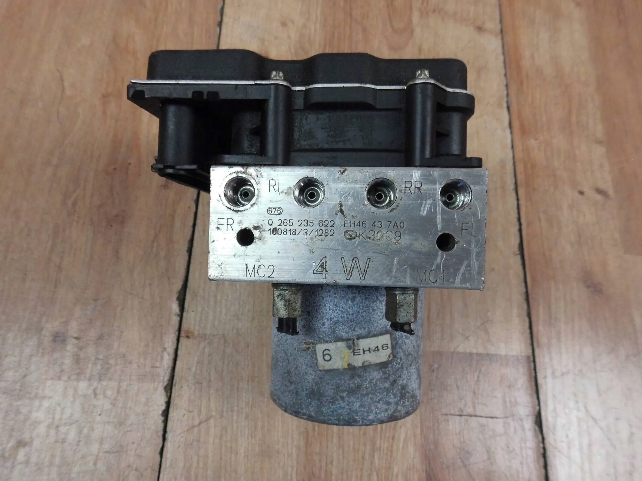 Mazda CX-7 CX7 pump ABS 0265251512 EH46 43 7A0