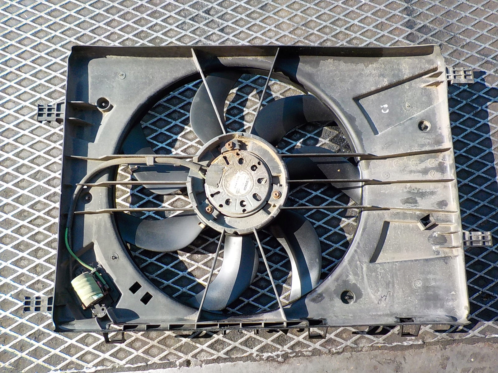 OPEL ASTRA J WENTYLATOR CHŁODNICY 0130308113