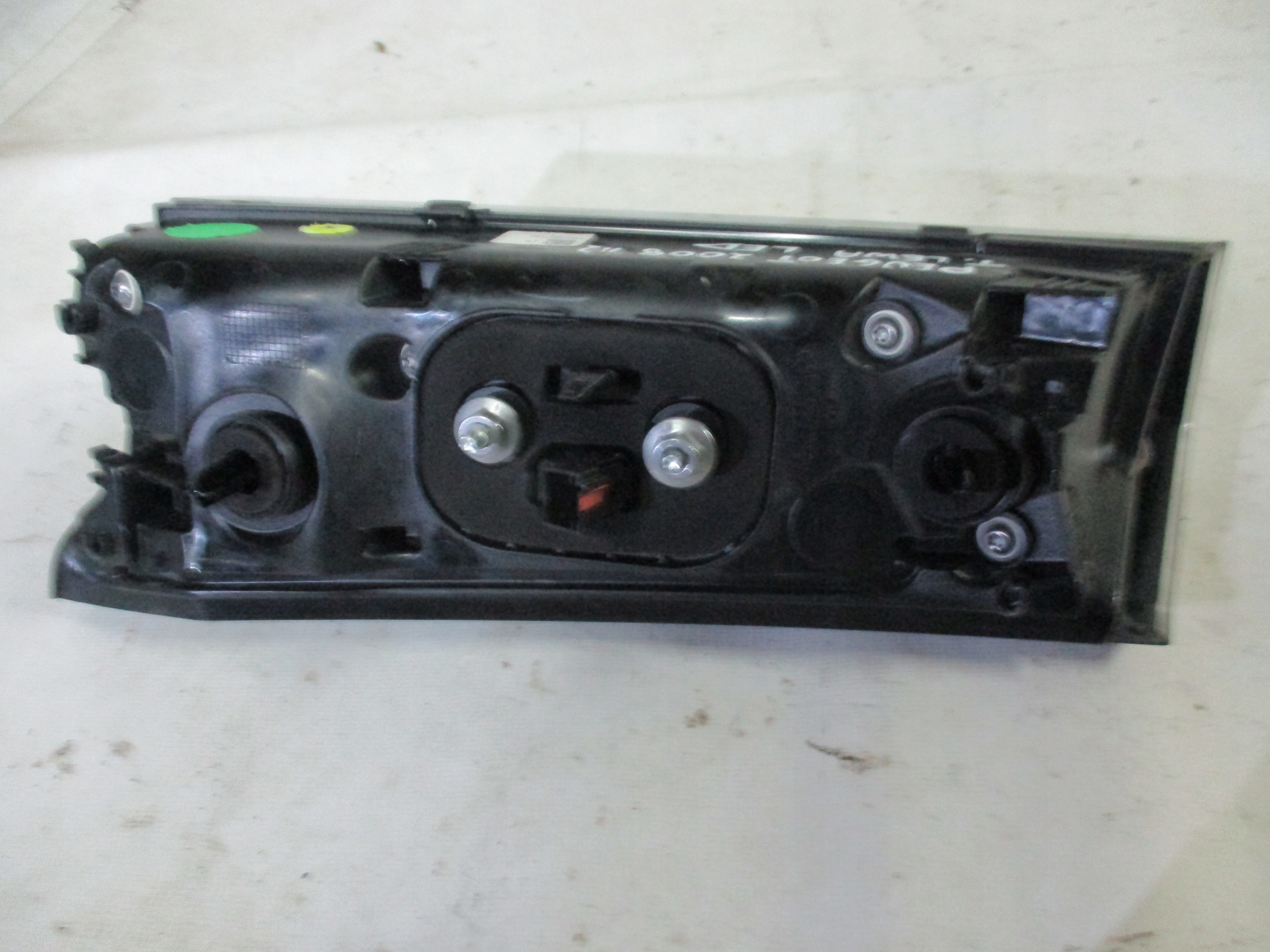 light left rear part Peugeot 2008 II 2 GT LED FR26950132
