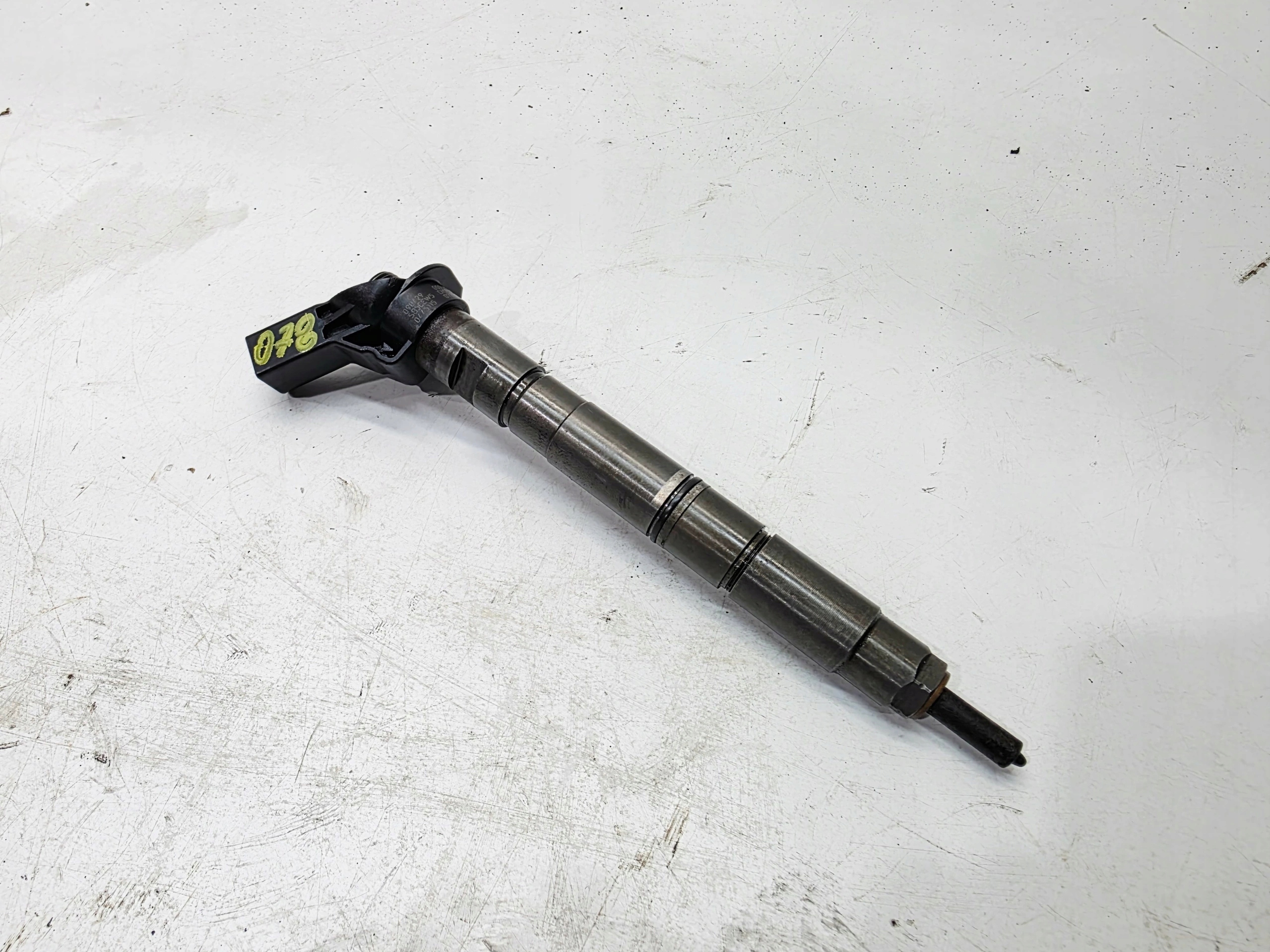 nozzle injector AUDI A4 B7 A6 C6 A8 D3 2.7 3.0 TDI 0445115078
