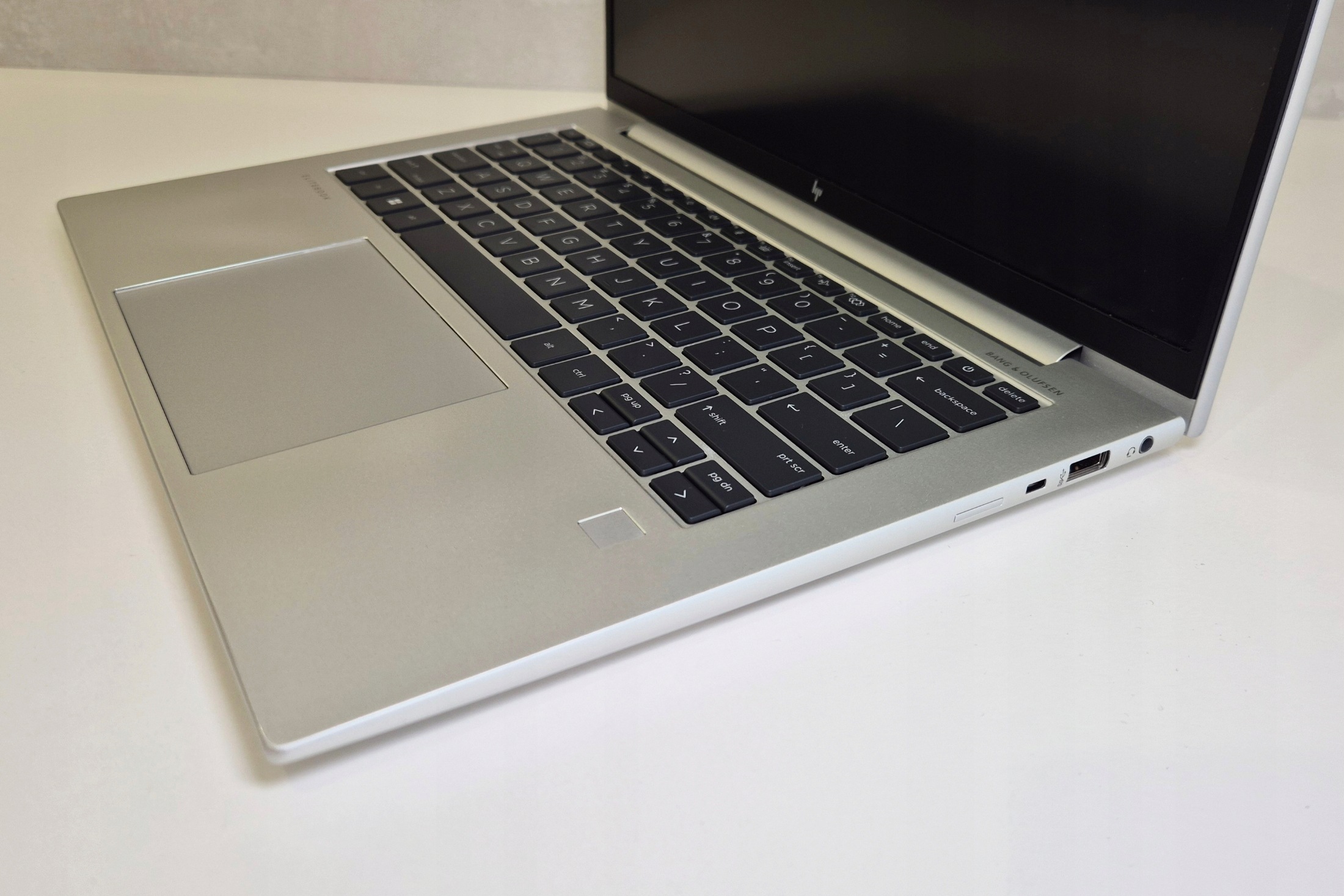 HP EliteBook 845 G10 14 " AMD_Ryzen_5 32_GB / 512M2_GB aluminiowy