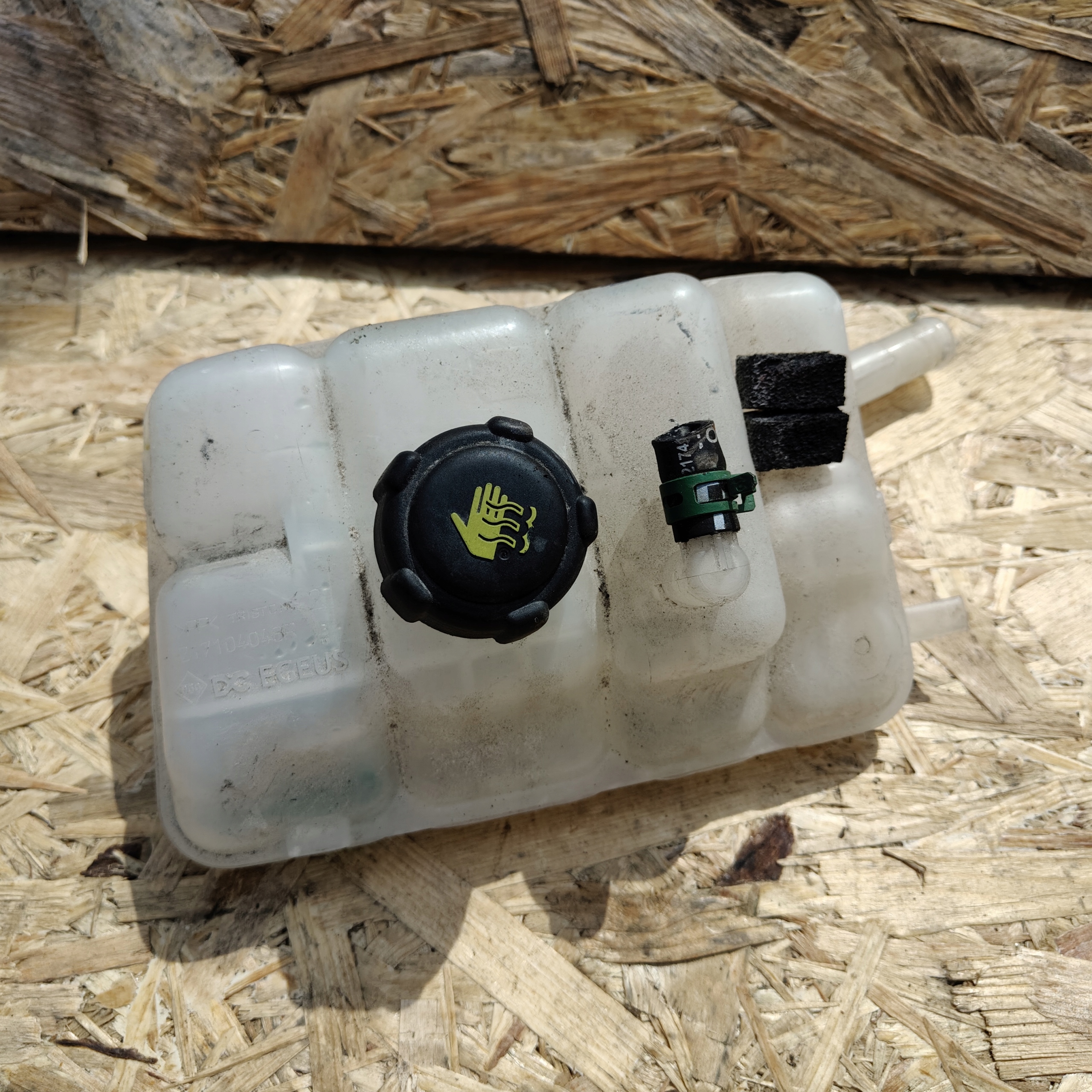 water tank RENAULT MEGANE IV