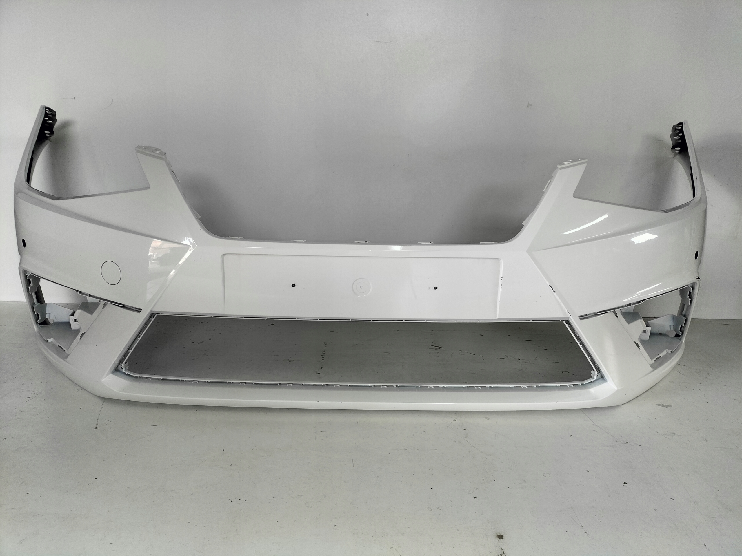 front bumper front SEAT IBIZA V 6F0 17