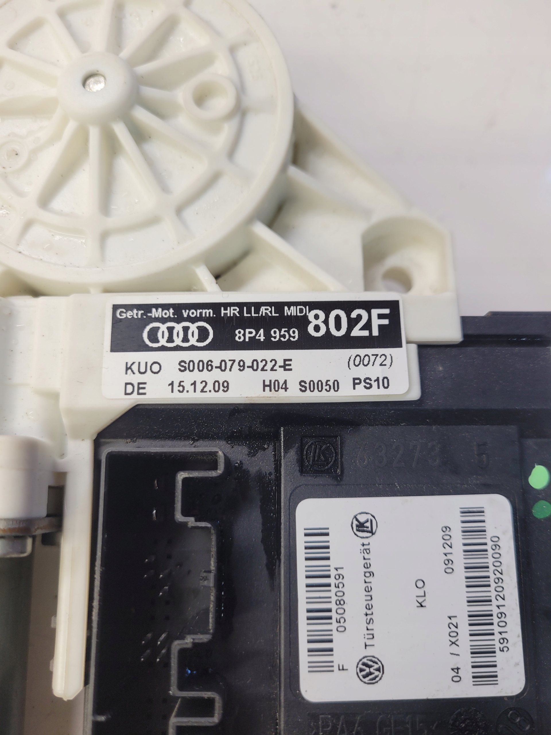 SILNICZEK SZYBY PRAWY AUDI A3 8P LIFT 8P4959802F Typ samochodu Samochody osobowe