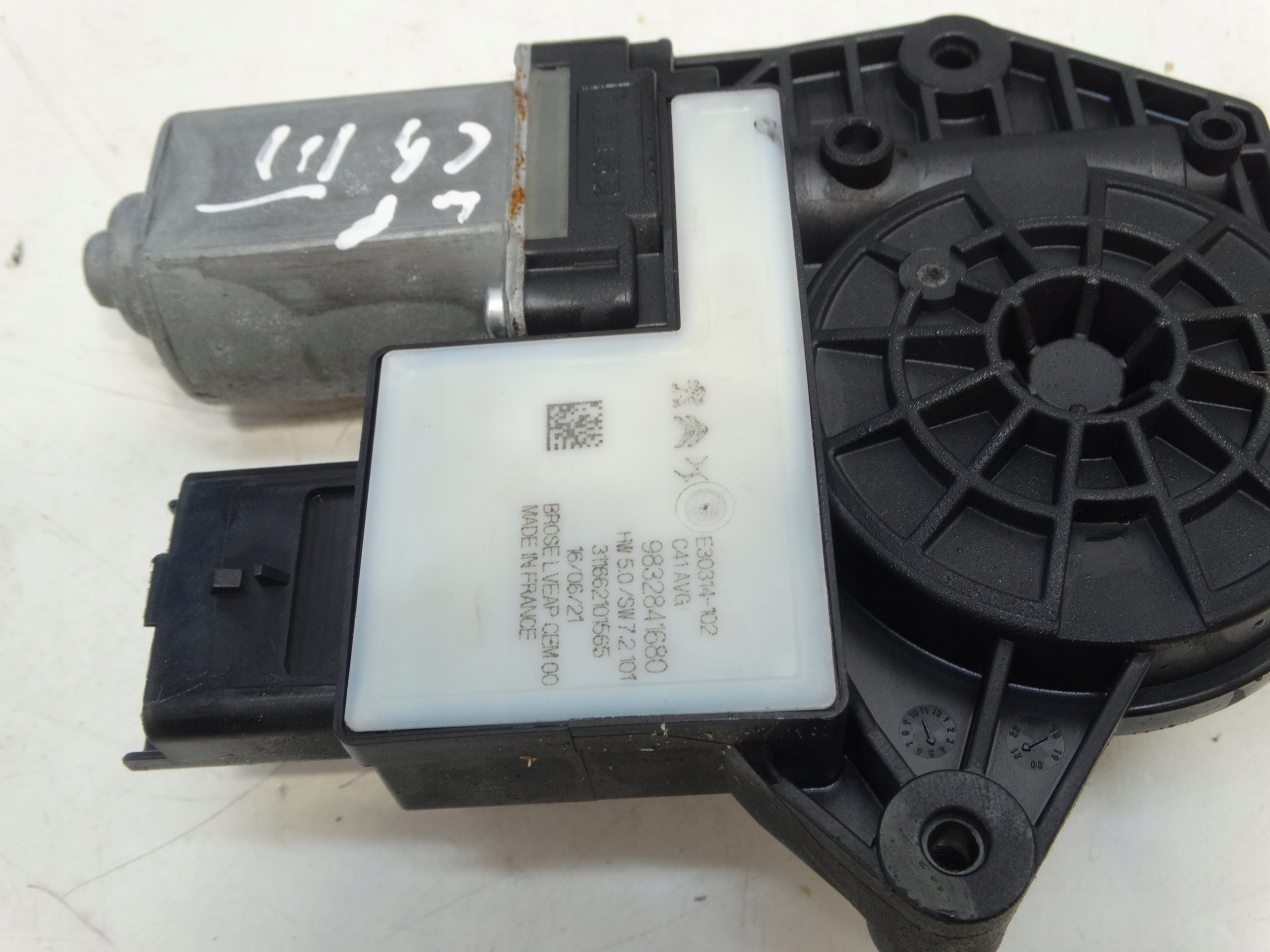 mini motor windows left front CITROEN C4 III 9832841680