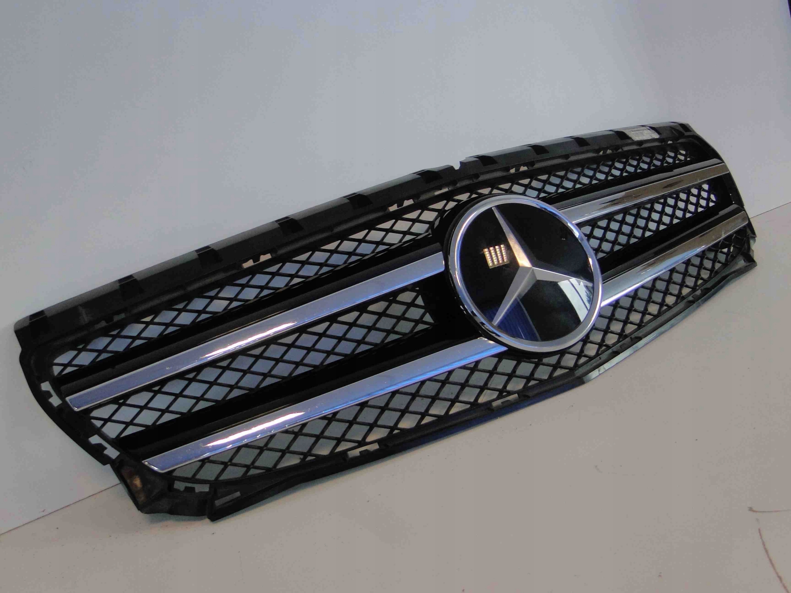 MERCEDES B KLASA W246 246 GRILL ATRAPA RADAR AMG Numer katalogowy części A2468801483