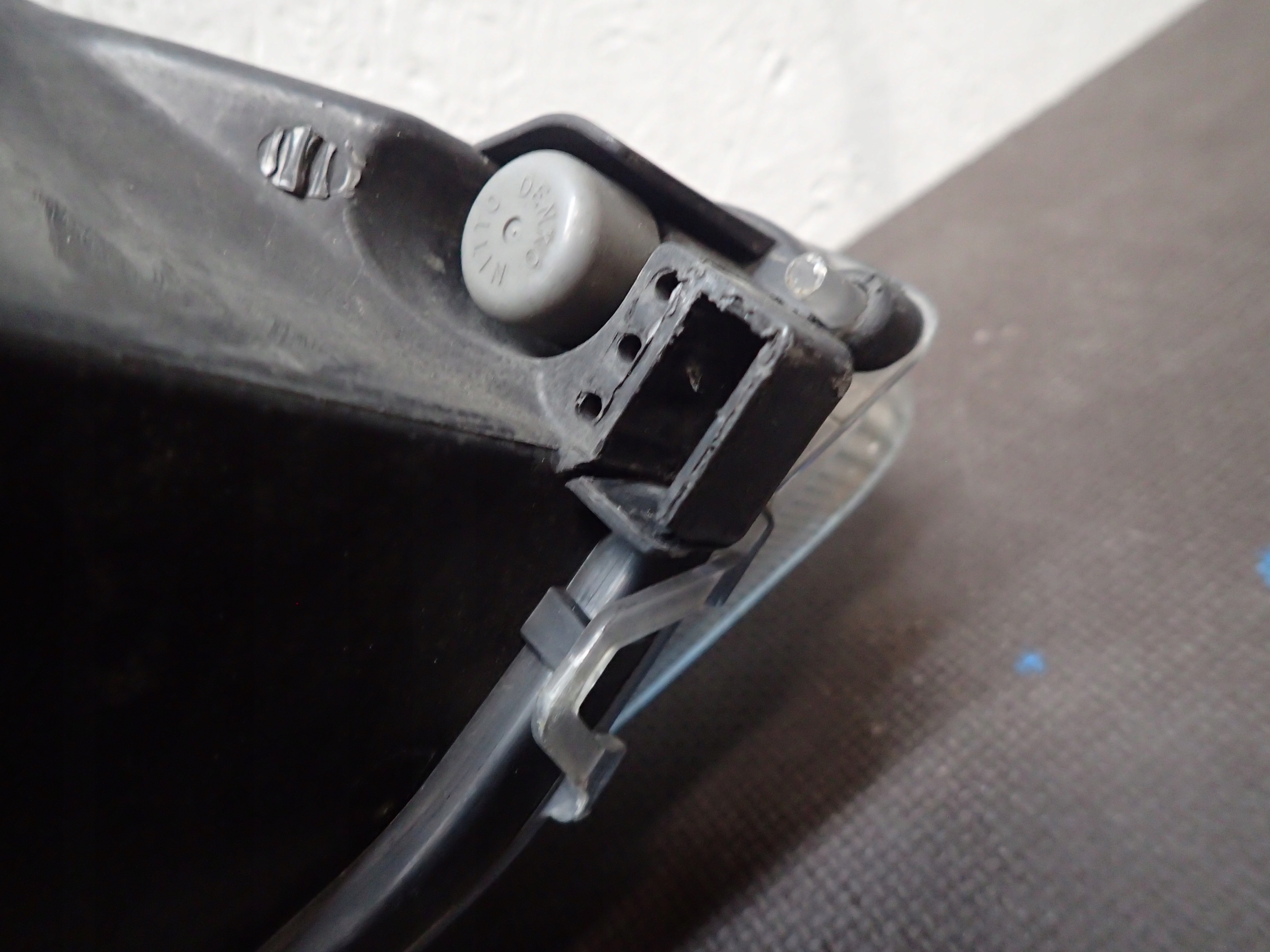 LIGHT FRONT LEFT FORD FOCUS MK2 04-08