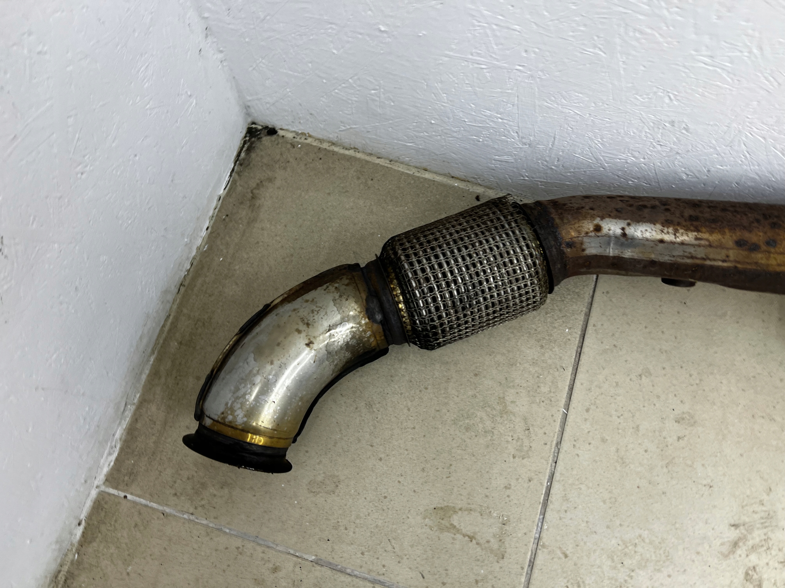 MERCEDES W213 2.0D TLUMIK complete A2134918500