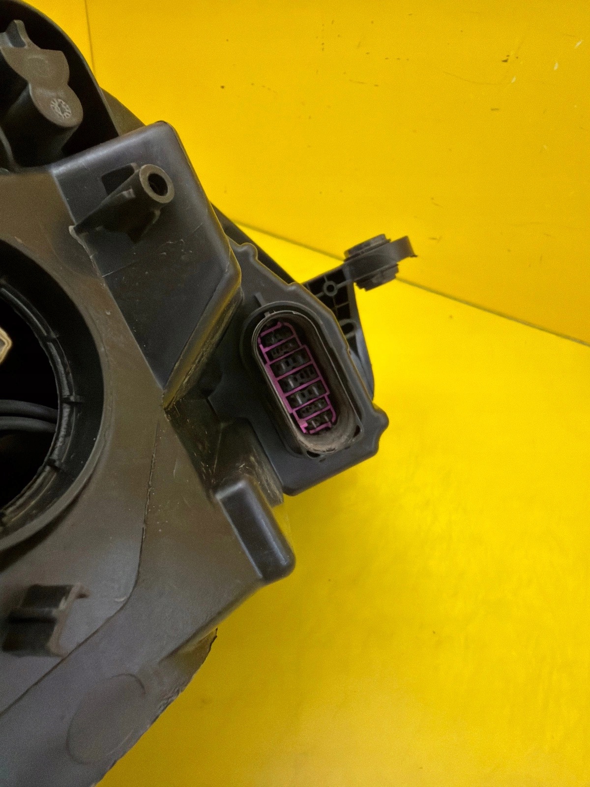light left Skoda Superb III Bi-Xenon Led 3V1941015B