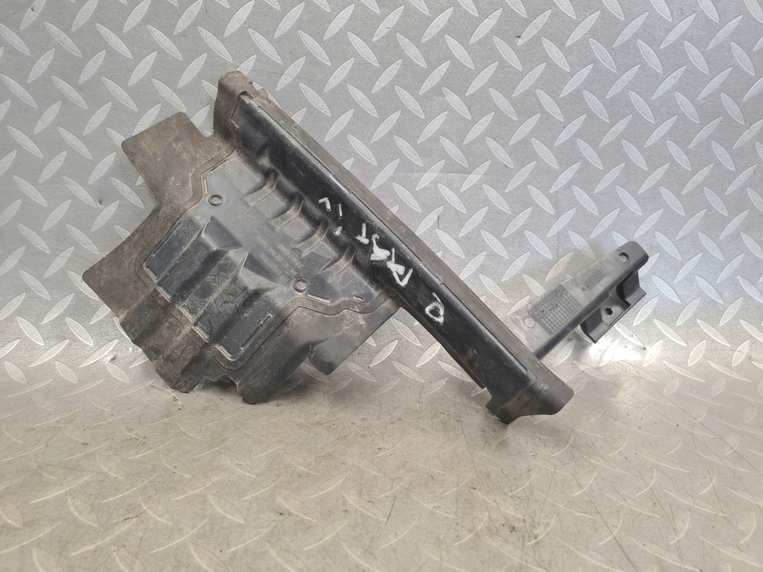 KIEORWNICA CHWYT POWIETRZA OPEL ASTRA IV J 13402370