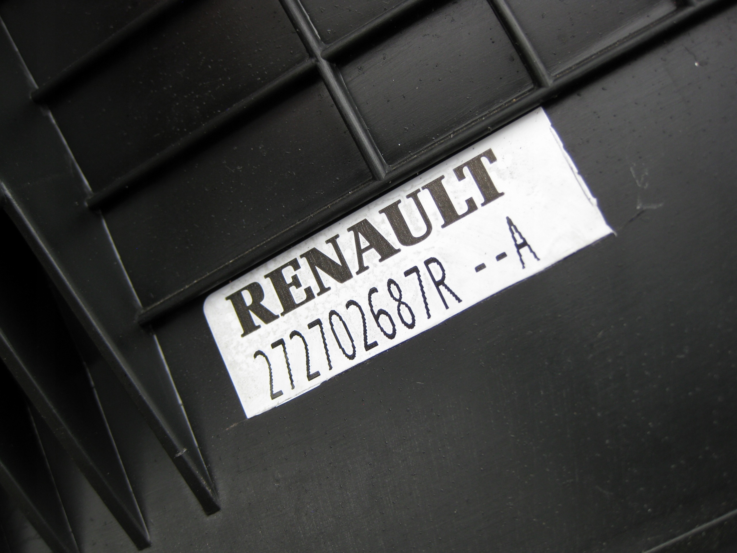 RENAULT MASTER III LIFT IV ohřívač obal 272702687R