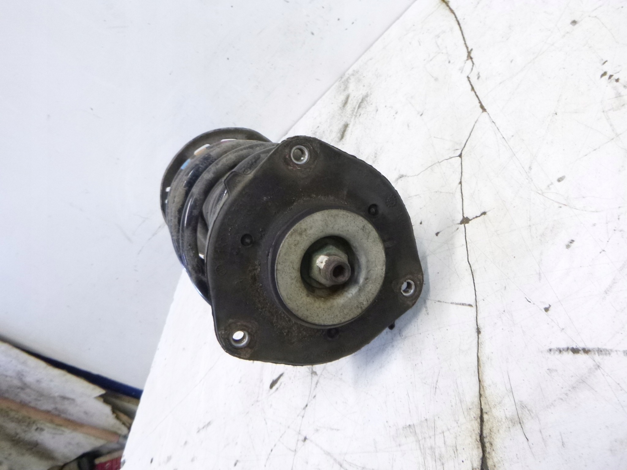 shock absorber front left Volkswagen Golf V 1.4 2003-2009 1T0413031 GT SACHS