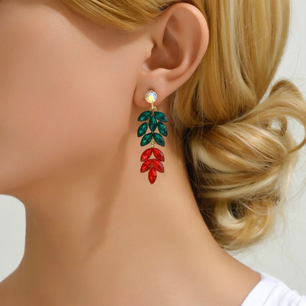 Kolczyki Sztyfty Wiszące Złote Czerwone Zielone Listki Liście Święta 53mm Marka bez marki