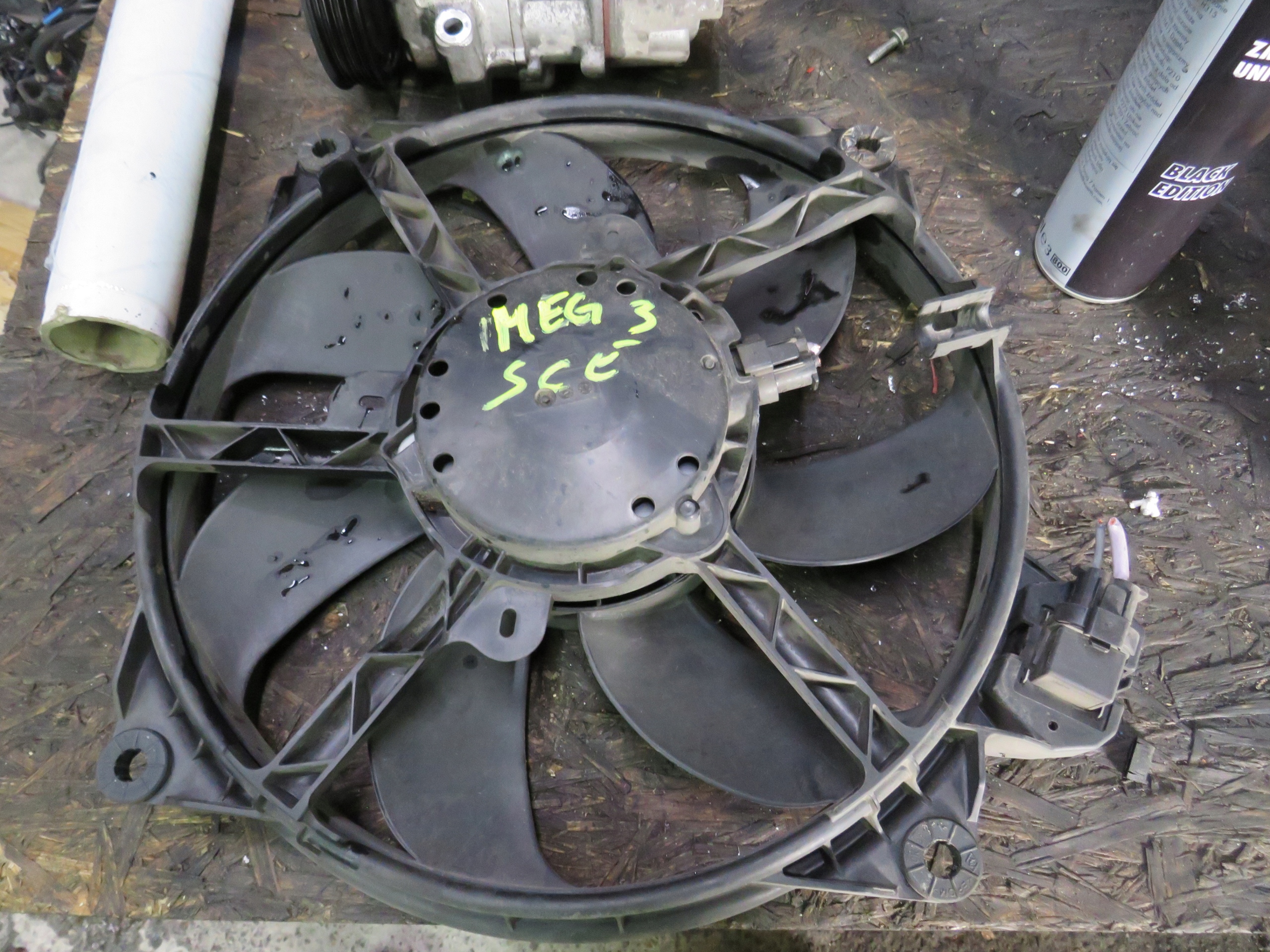 WENTYLATOR CHŁODNICY SCENIC MEGANE III 3