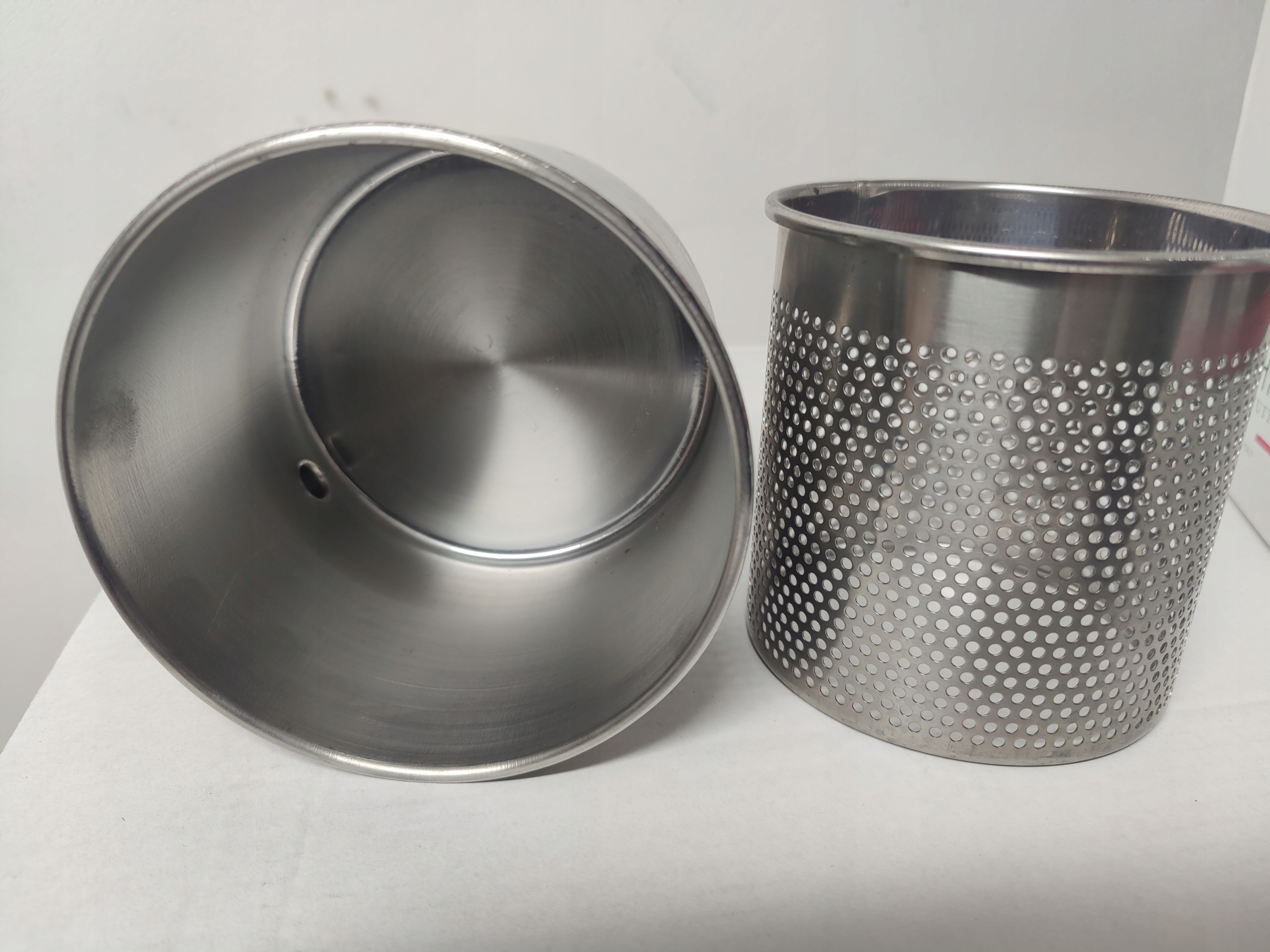 Włoska prasa wyciskarka do owoców moszczu wina nalewki sera 3 L Marka inna