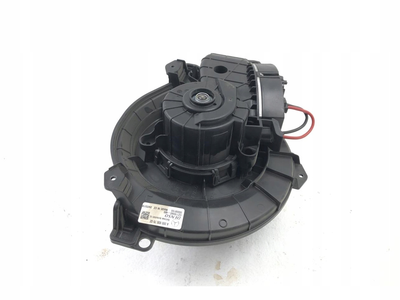 Оригінальний вентилятор A0008307902