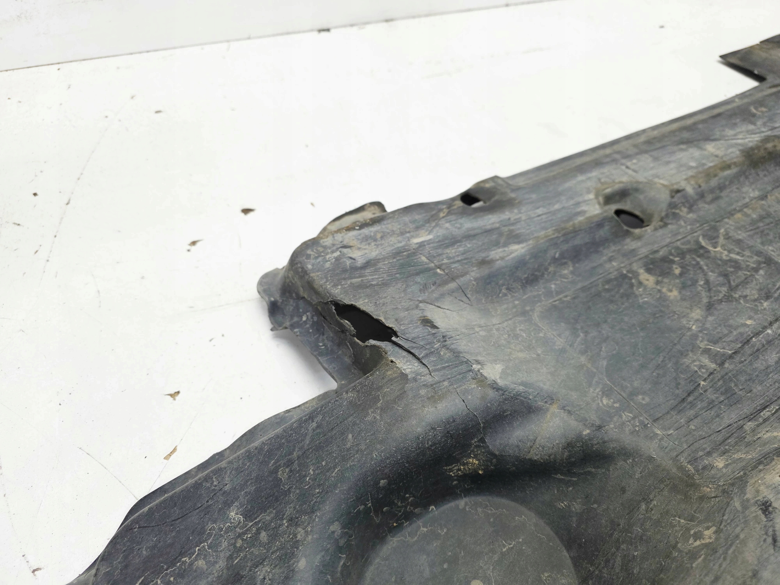 Blende Abdeckung abdeckung Unterfahrschutz links DUZA AUDI A6 C6 4F0825207F 7/26