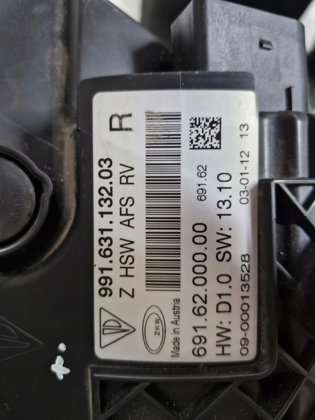 light right Porsche Carrera 911 991 Bi-Xenon positioning 2012