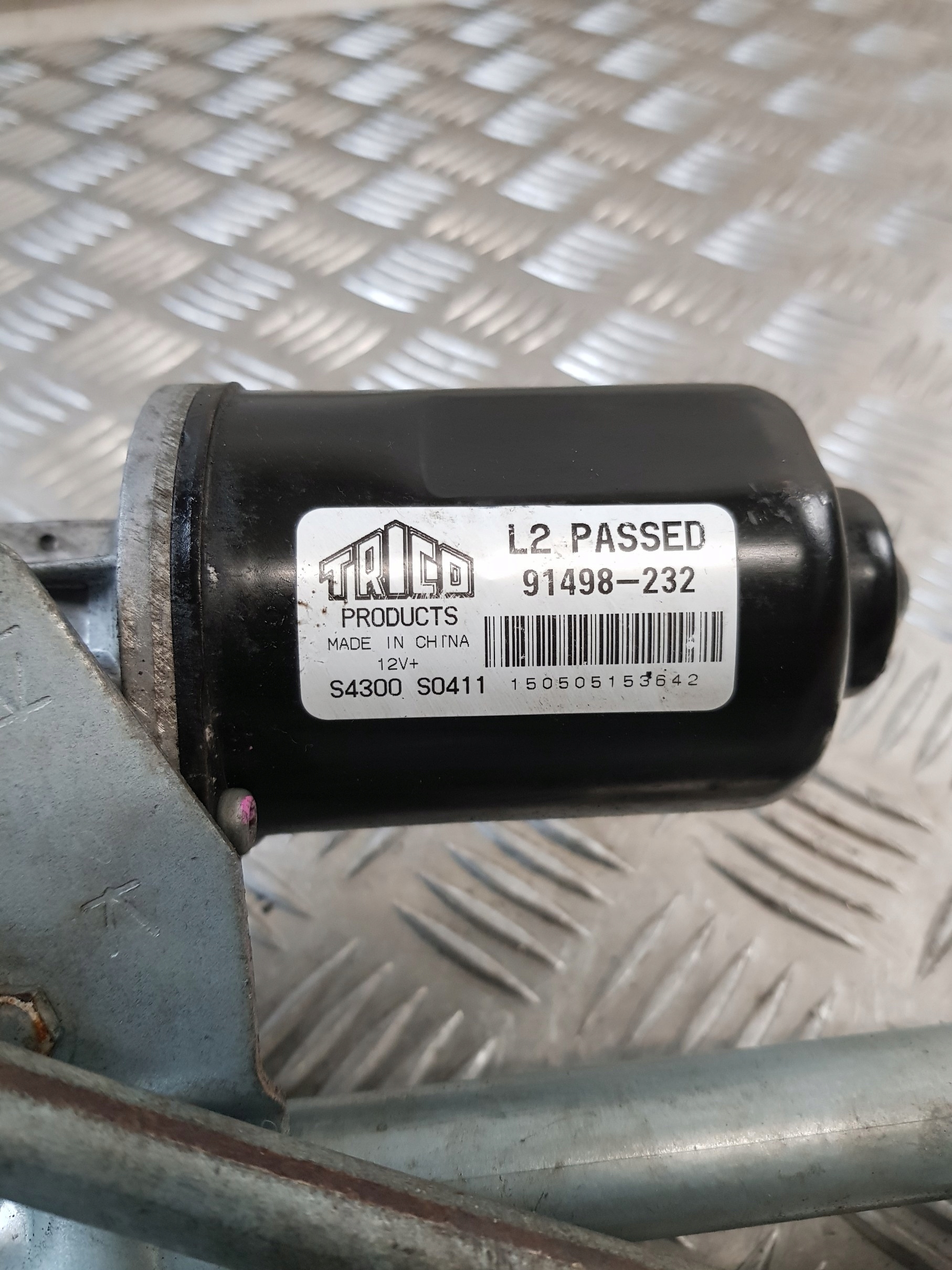 wiper mechanism front 91498232 OPEL TIGRA B 06R