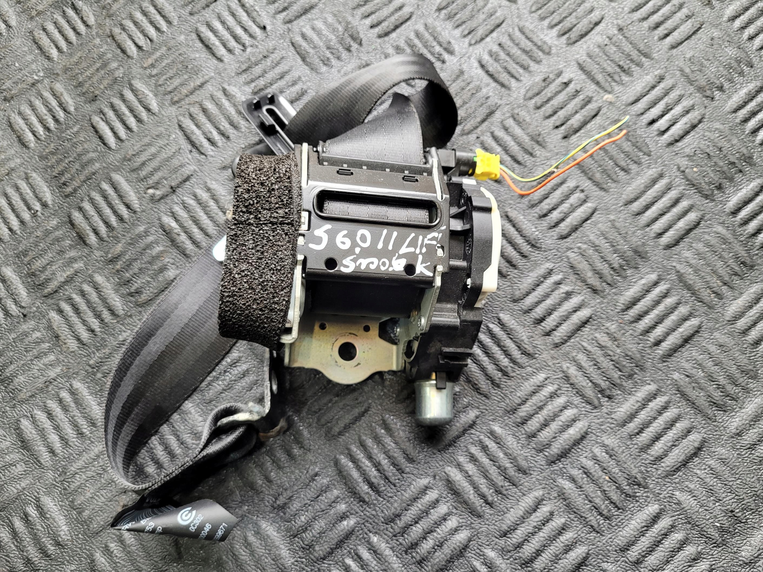 Gurten Sicherheits heck hinten mitte VOLVO S60 II LIFT