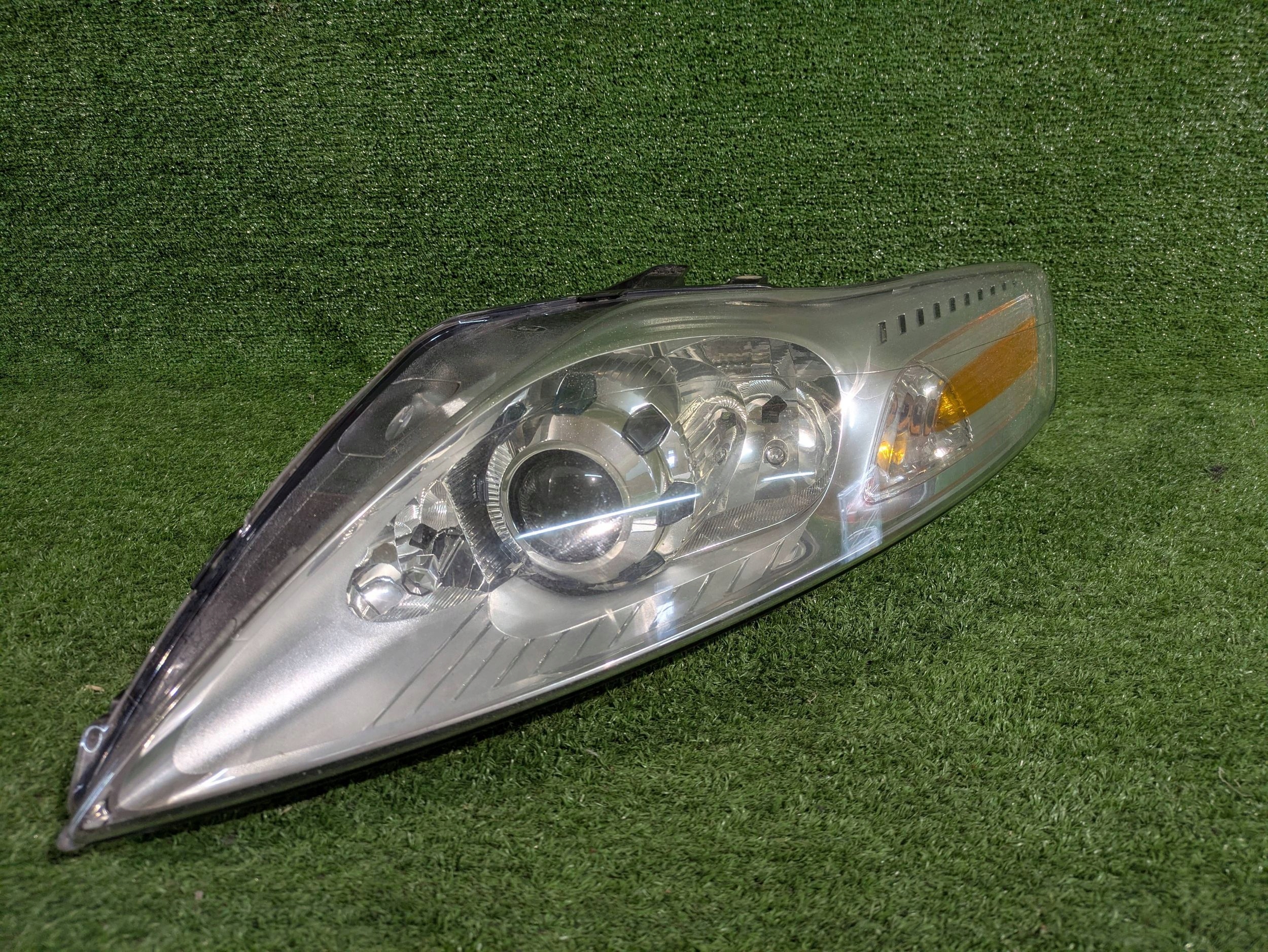 REFLEKTOR left front FORD MONDEO MK4 lens NR.1101