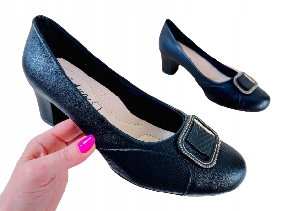 Pantofle Damskie Ilona Czarne Na Niskim Obcasie 38