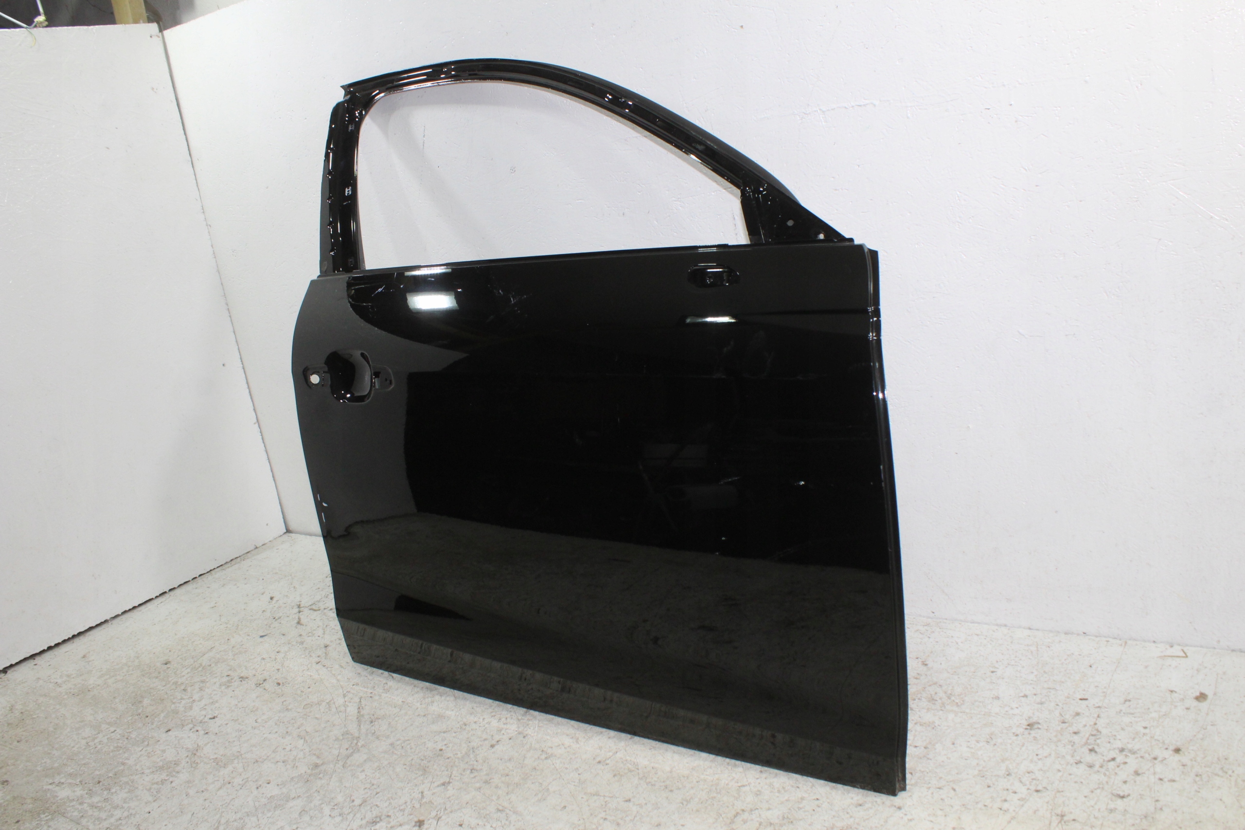 Audi A4 B9 lift door right front front