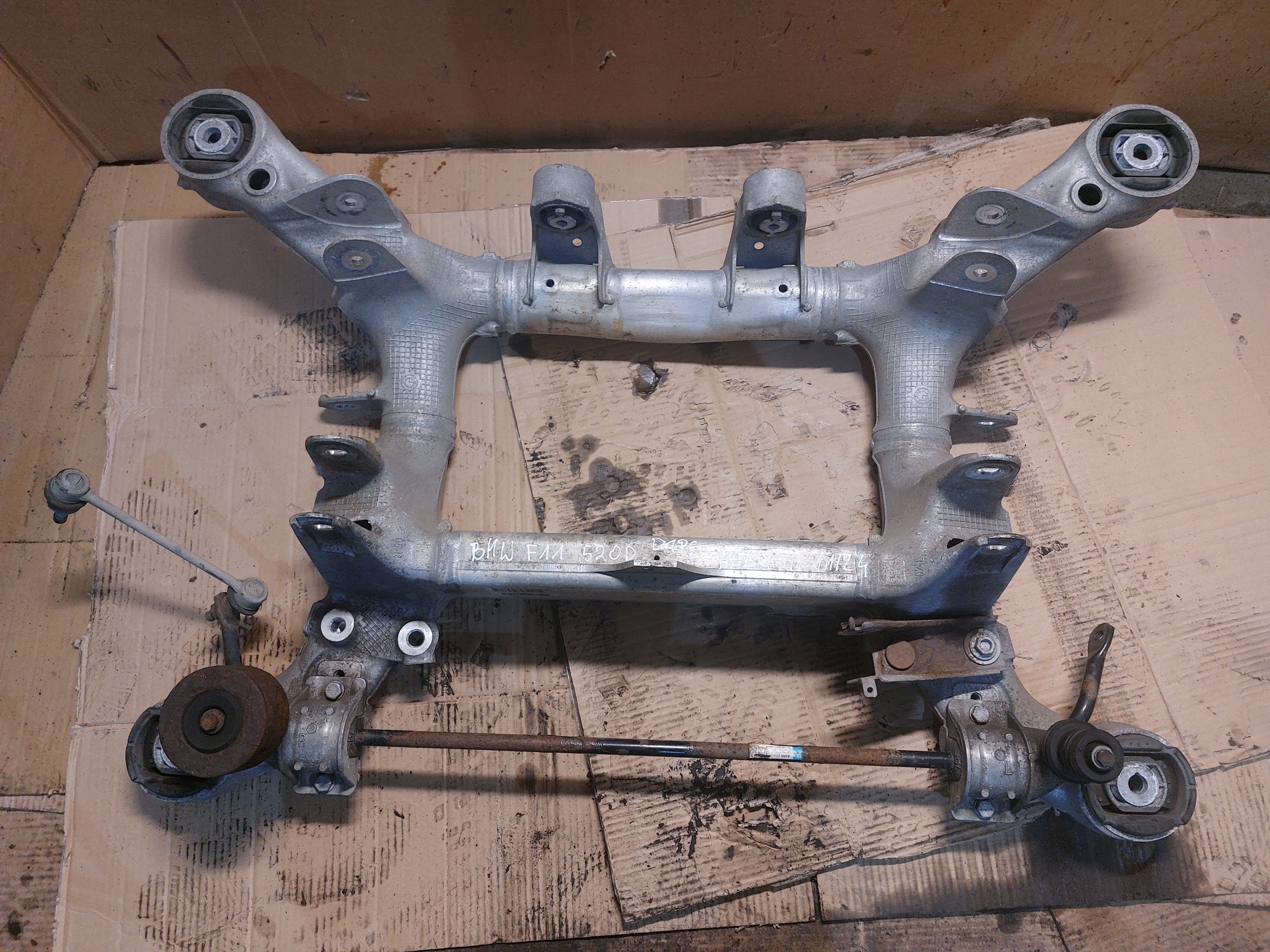 subframe axle beam rear. BMW F11 2.0D