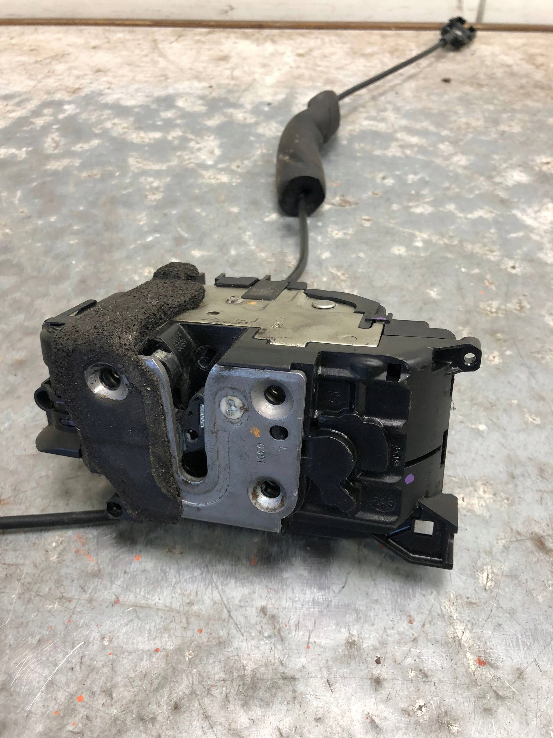 lock door left front RENAULT SCENIC III 805030006R-A