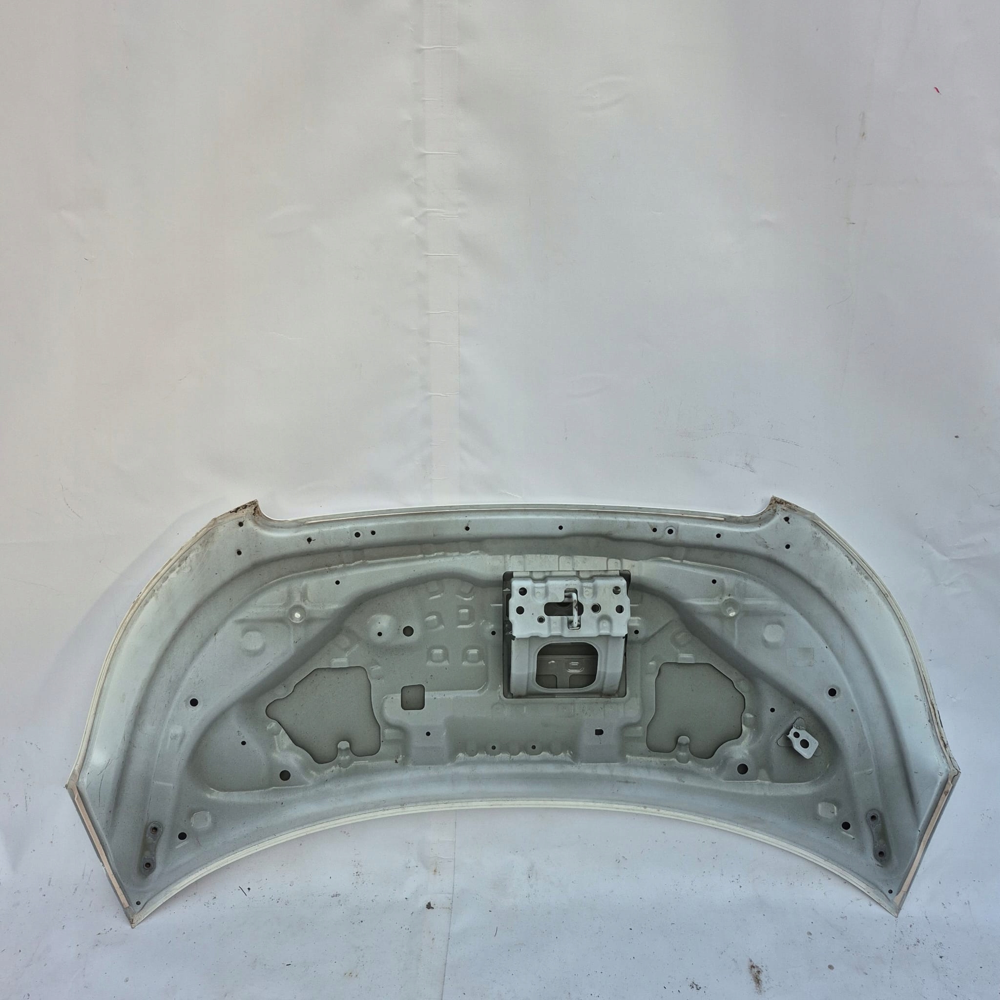 PEUGEOT 108 14- bonnet