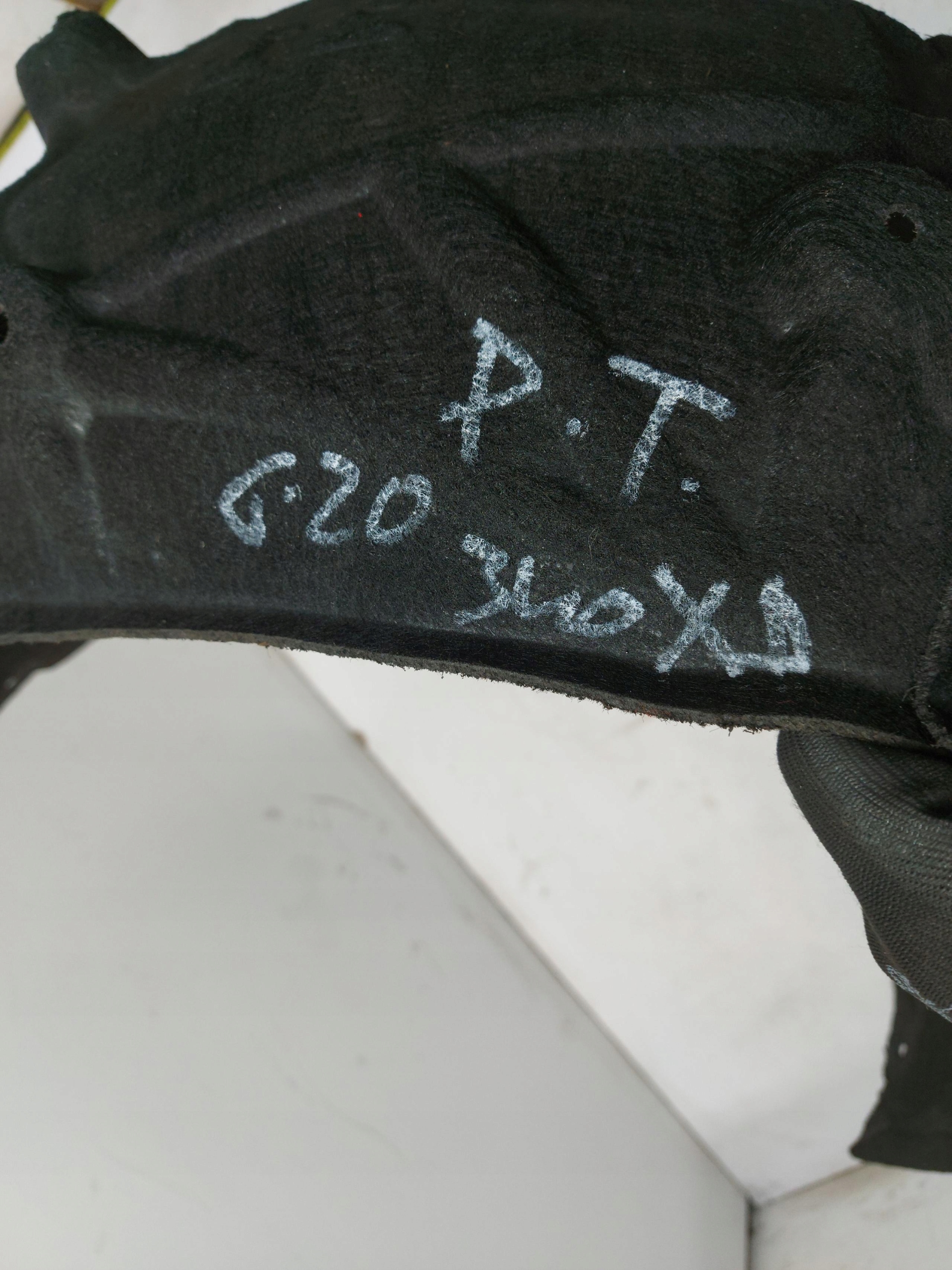 BMW G20 LIFT mudguard right rear part 7340930