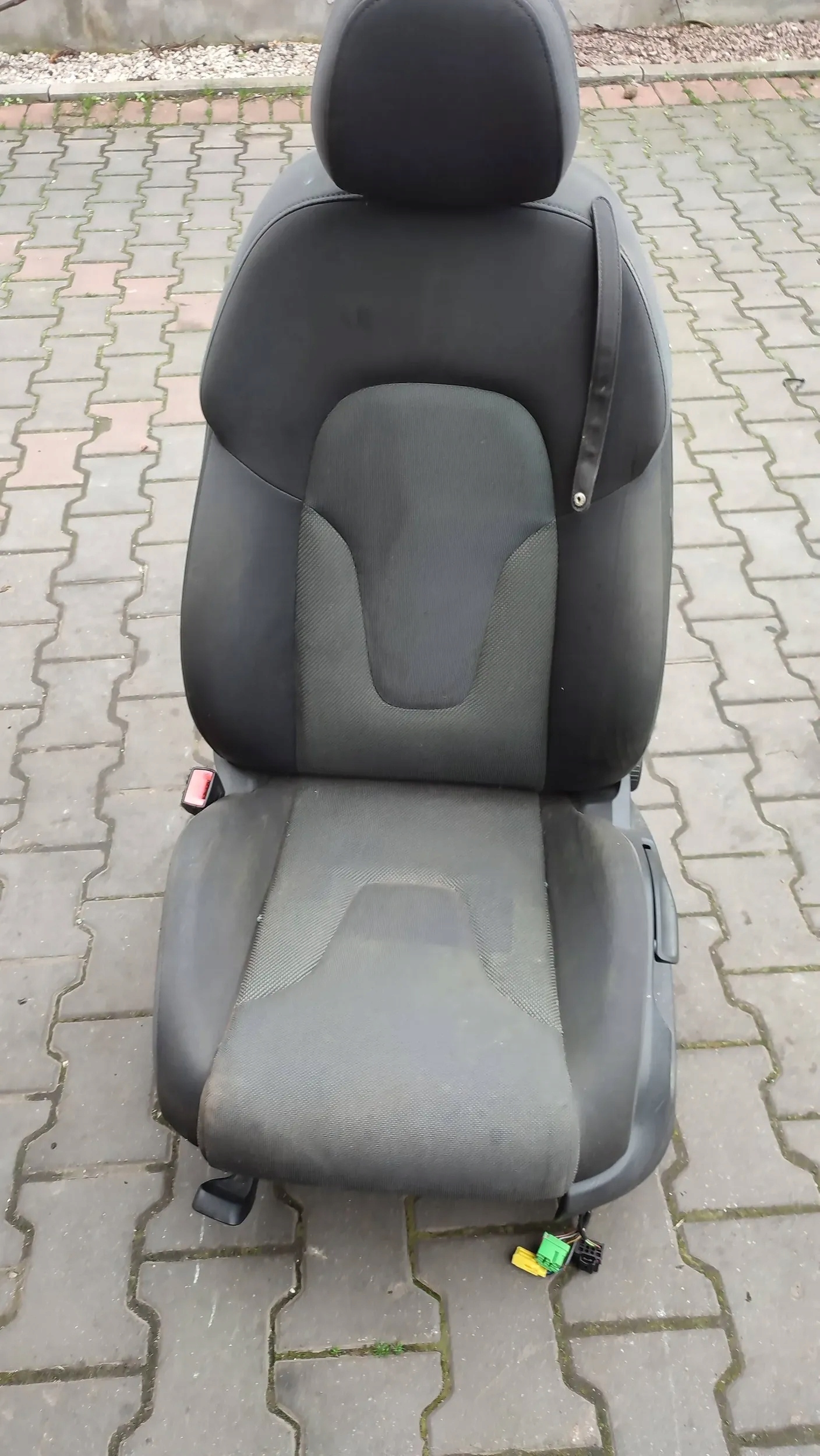 Audi TT TTS Mk2 2013 Sitz links vorne
