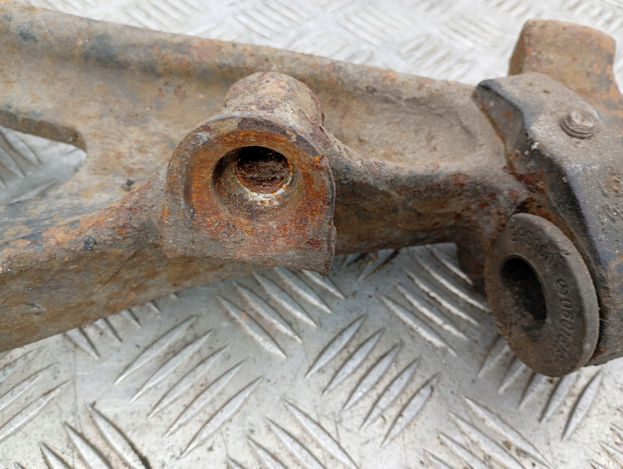 MERCEDES W163 Querlenker links vorne