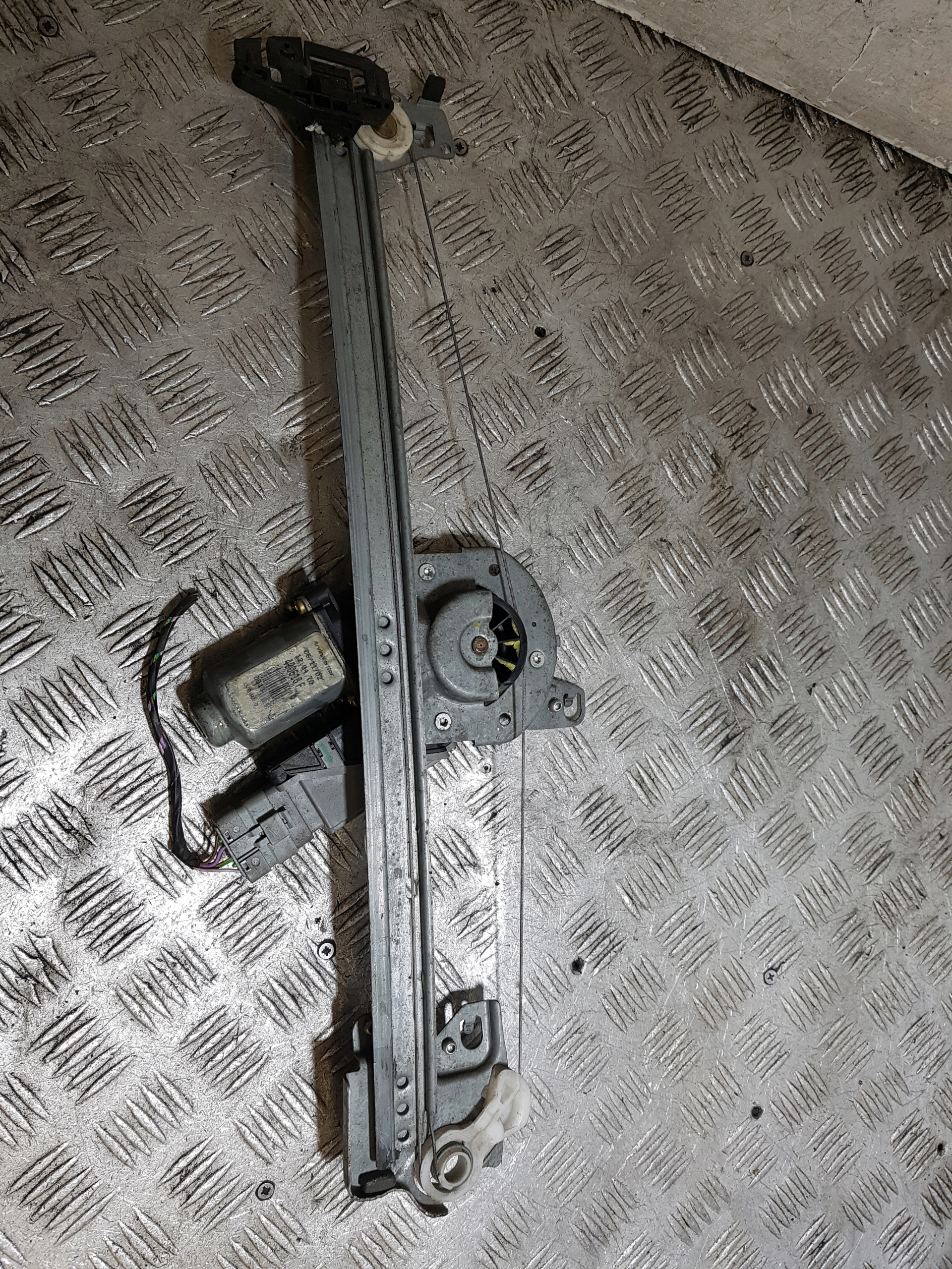 ELE Mécanisme Vitres Droite Avant CITROEN C3 963912