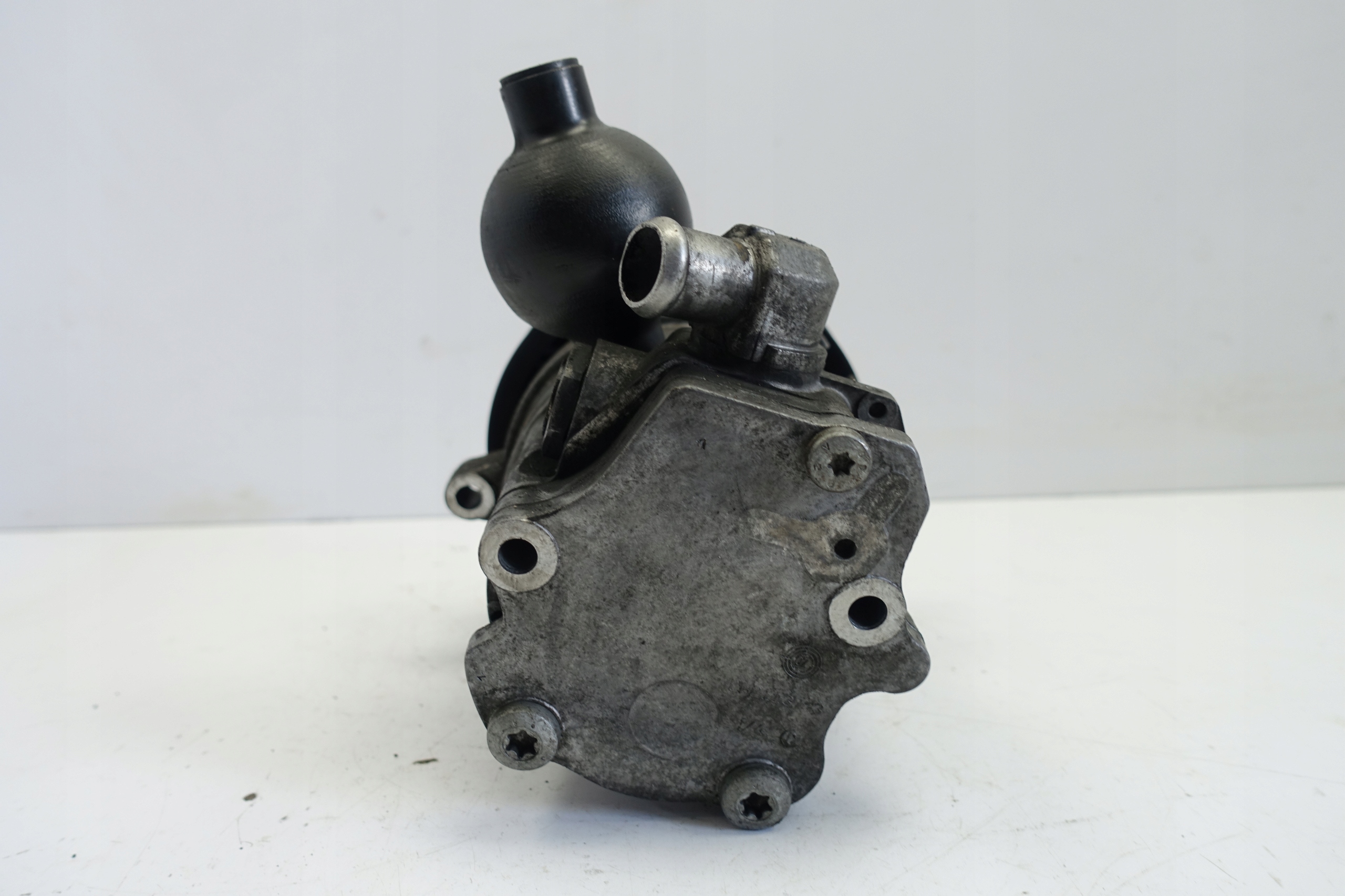 насос гур BMW E65 3.0d 678126701